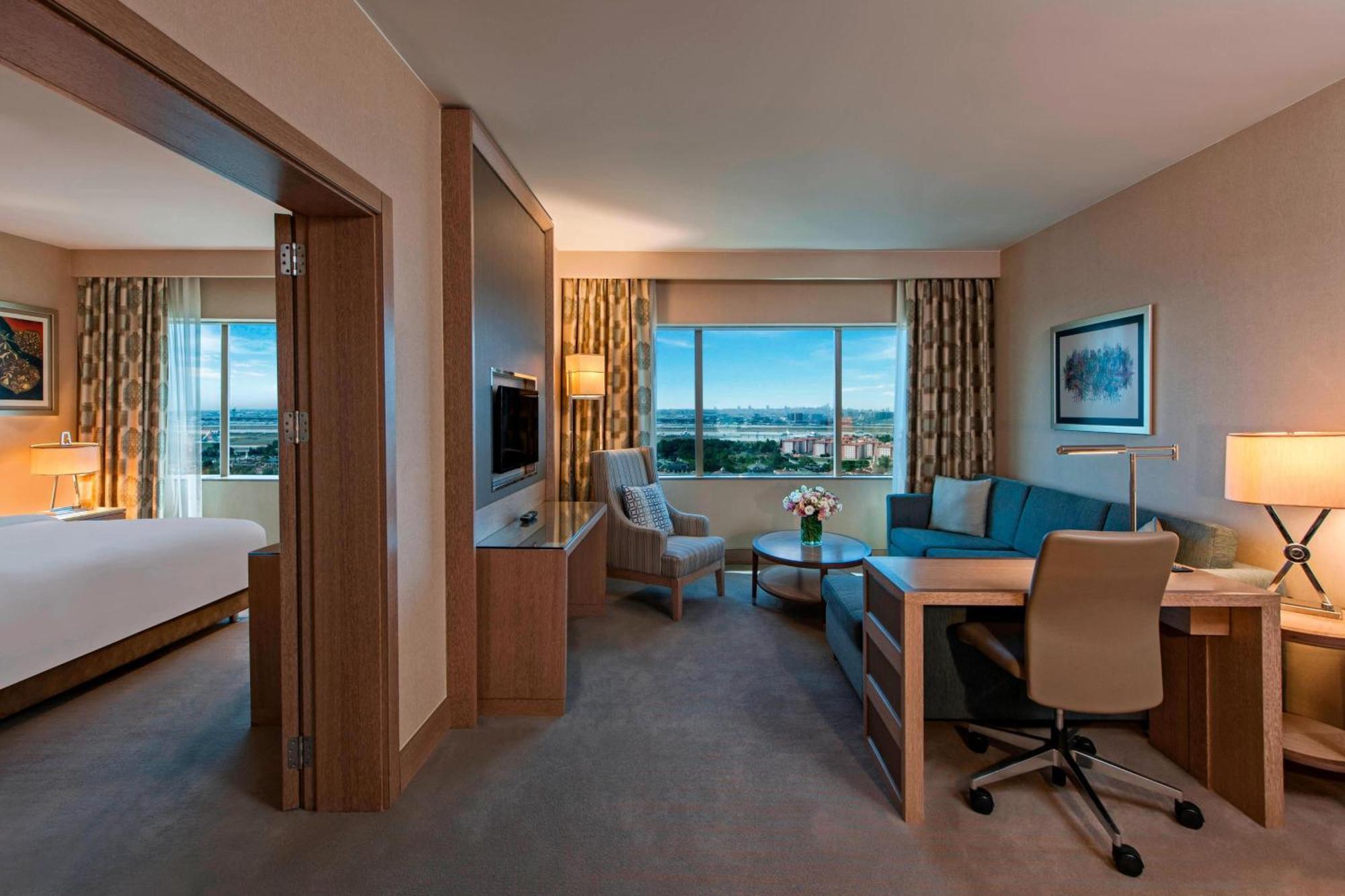 Marmara King Suite Partial Sea View Lounge Access