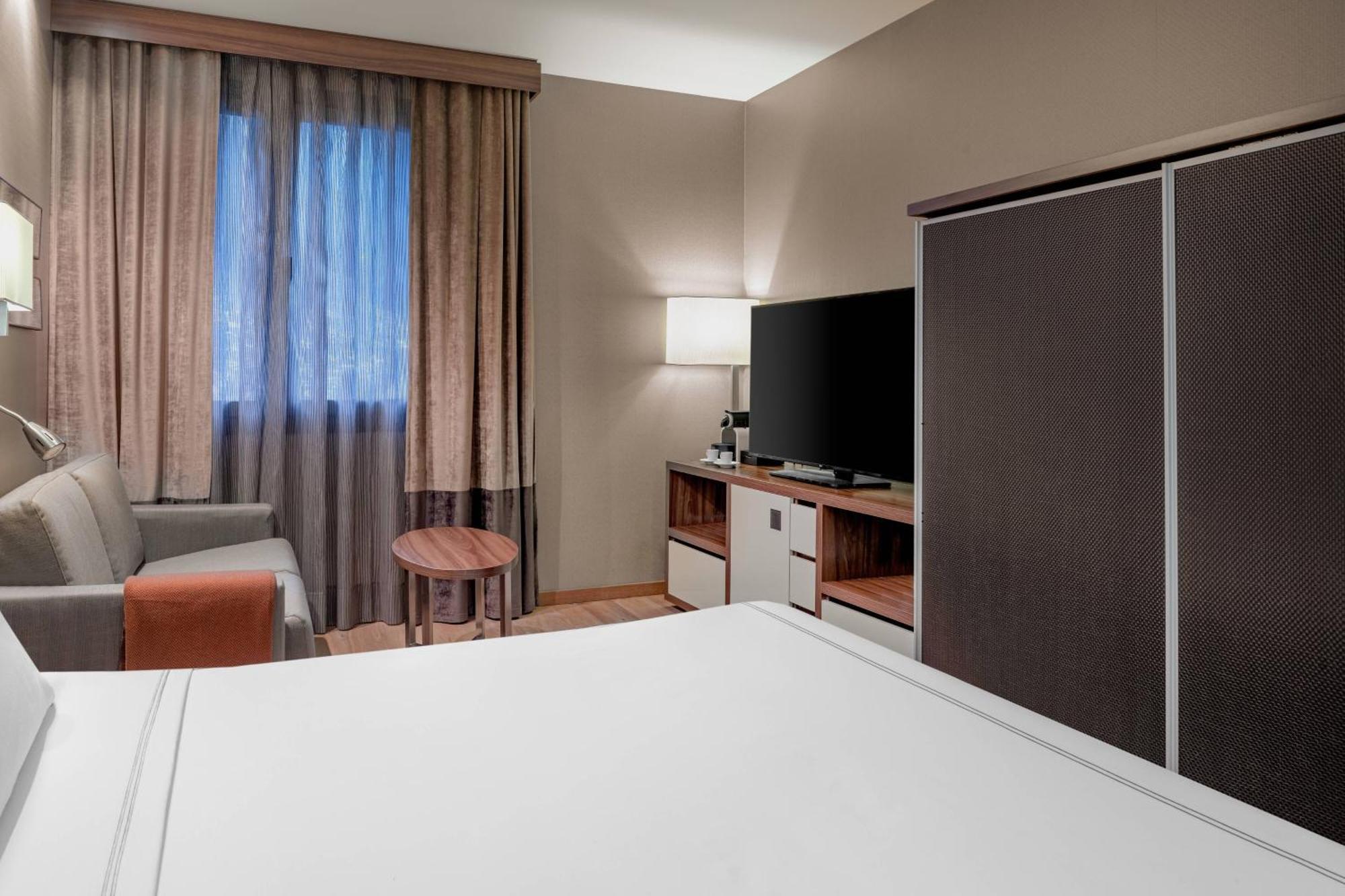 Chambre Lit King-Size de Luxe - Vue sur Montagne