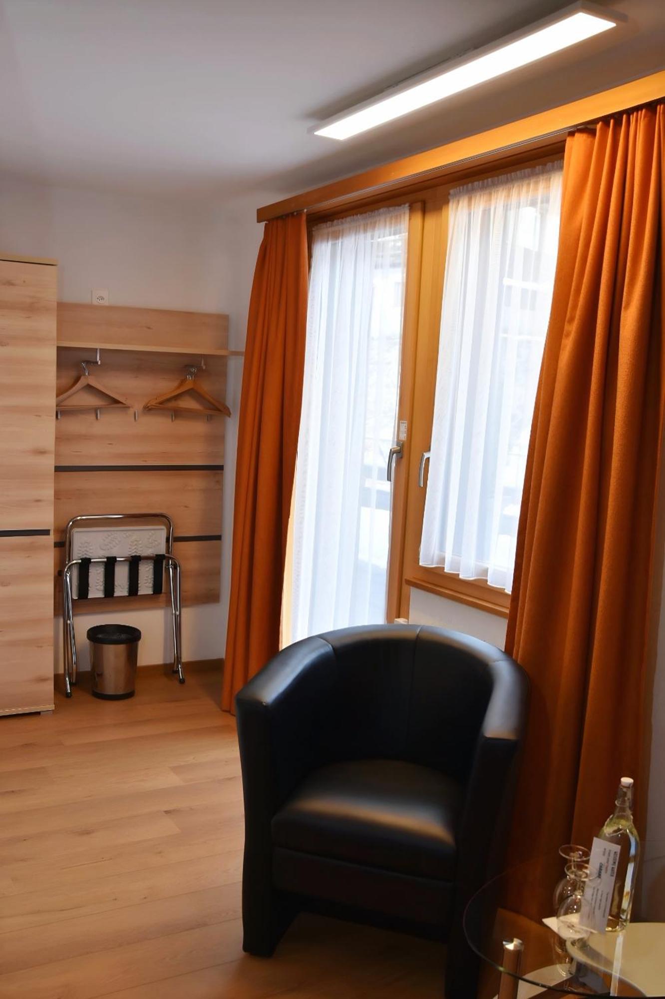 Economy Double Room Jäger