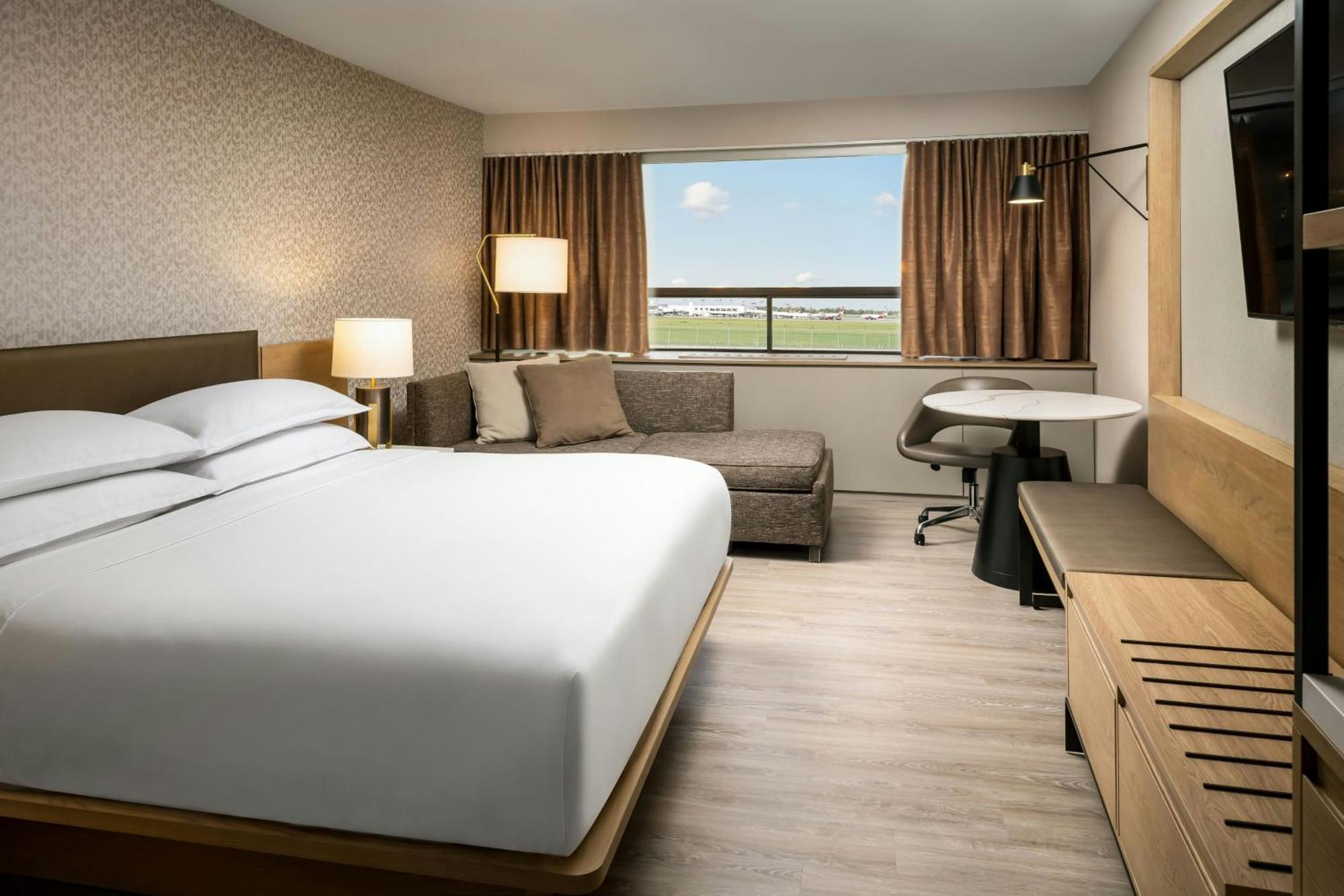 Guest Room, 1 King