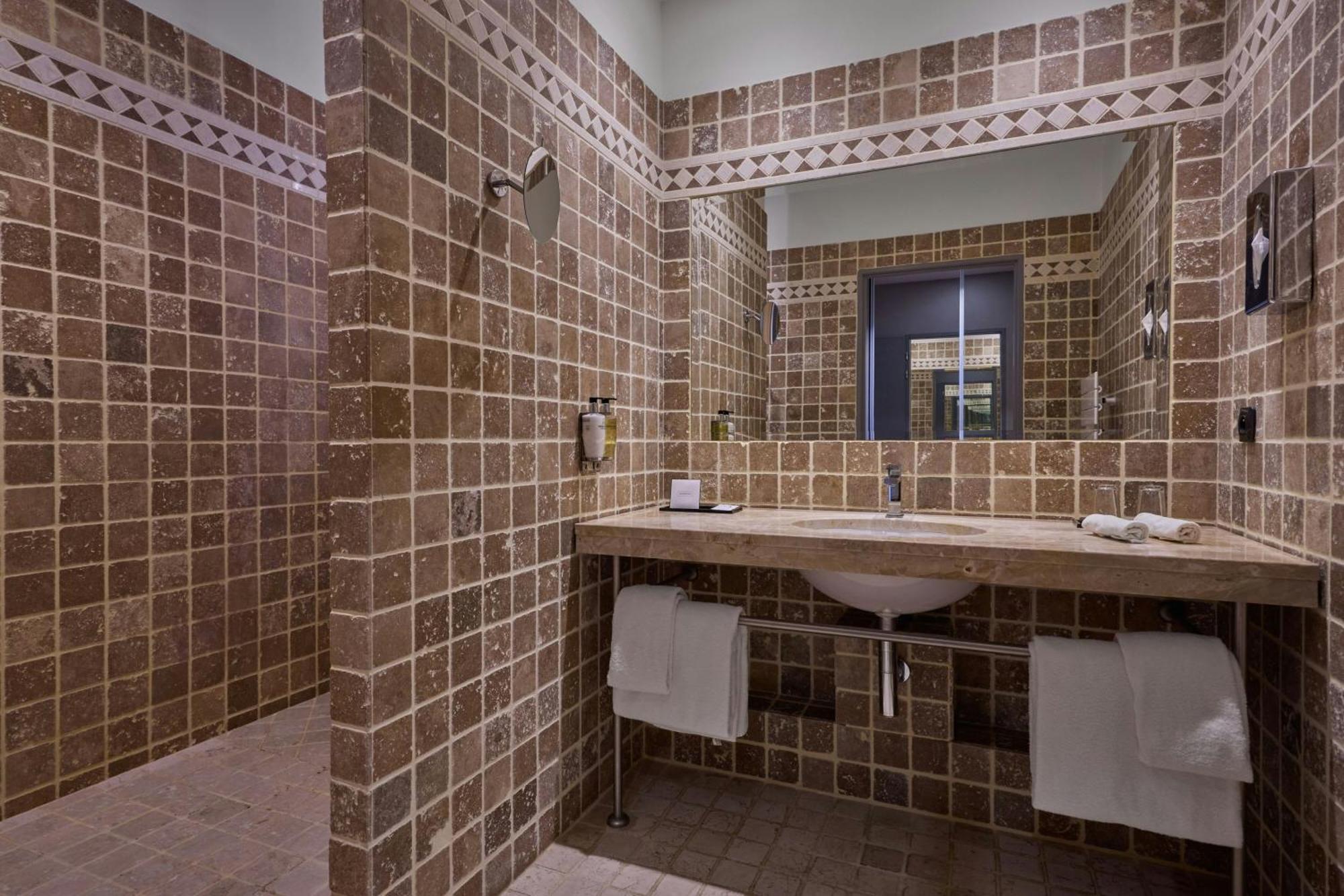 Guest room, 1 Double, Limited view
