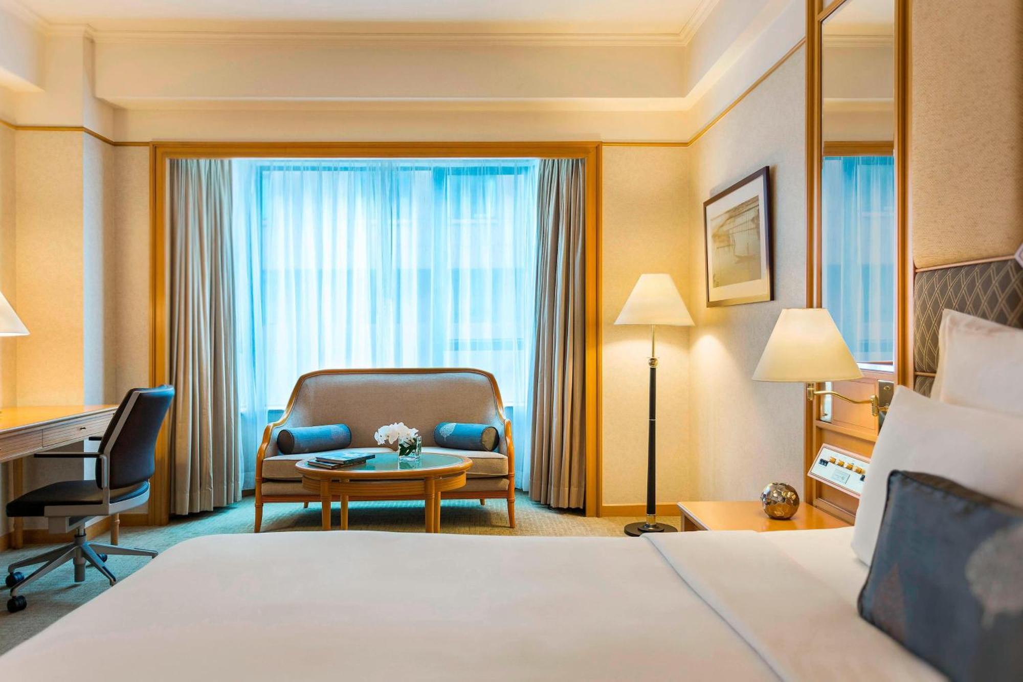 R Club Room, Club level, Guest room, 1 King bed,1643151222:JPEG