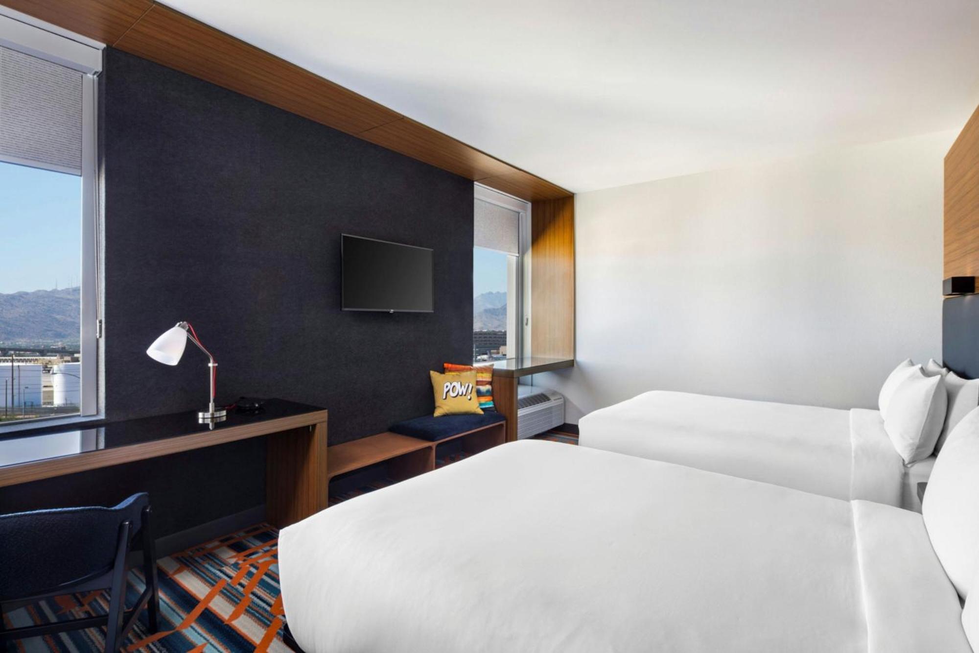 Aloft Guest room 2 Queen