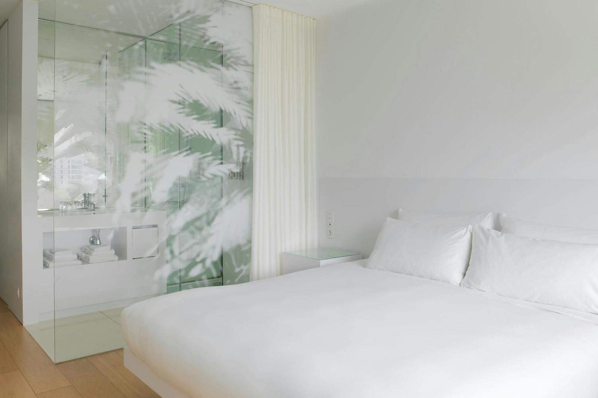 Habitación Doble Deluxe con cama extragrande y vistas a la ciudad