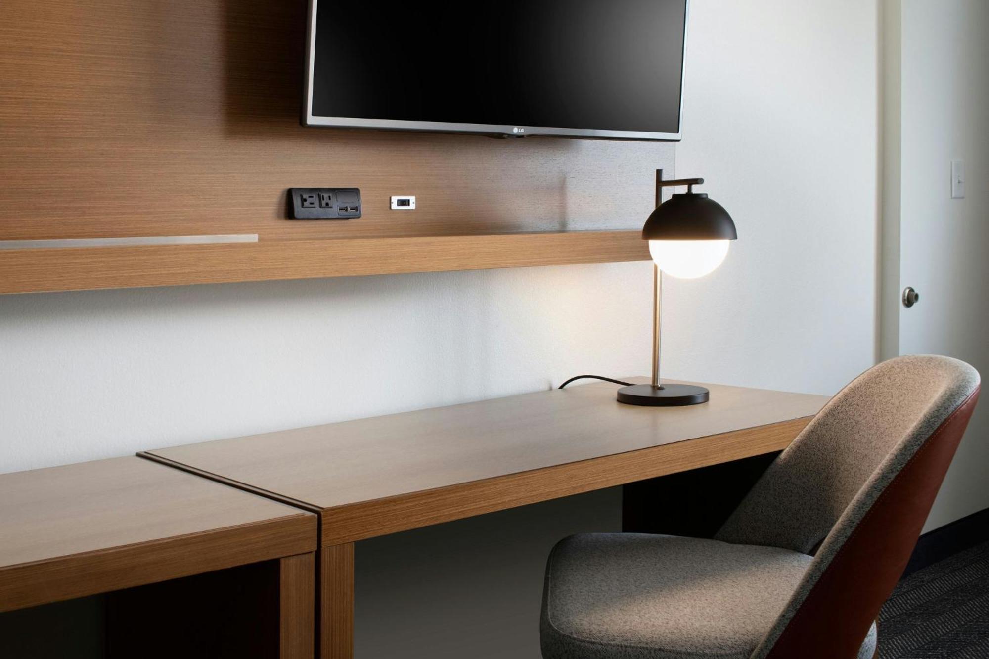King Room - Hearing Accessible