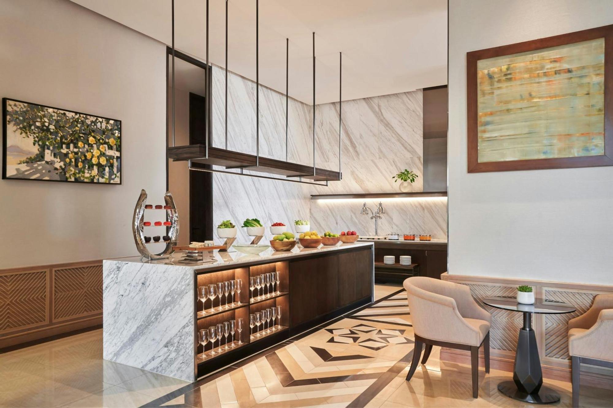Club Twin Room - Club Lounge Access