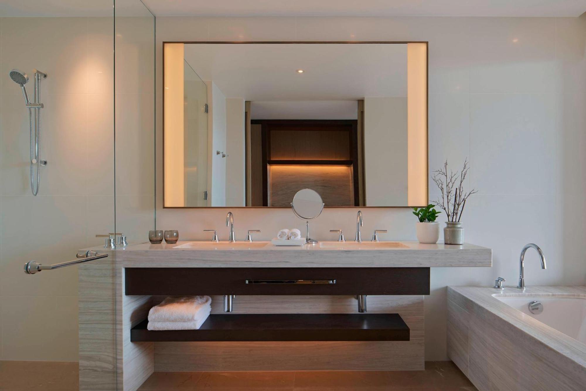 One-Bedroom Suite with City View