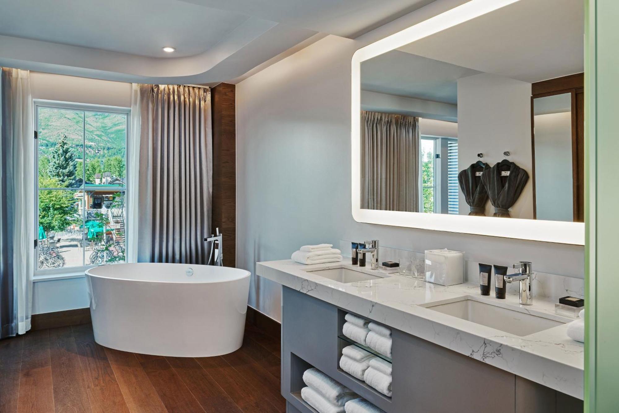 King Studio Suite