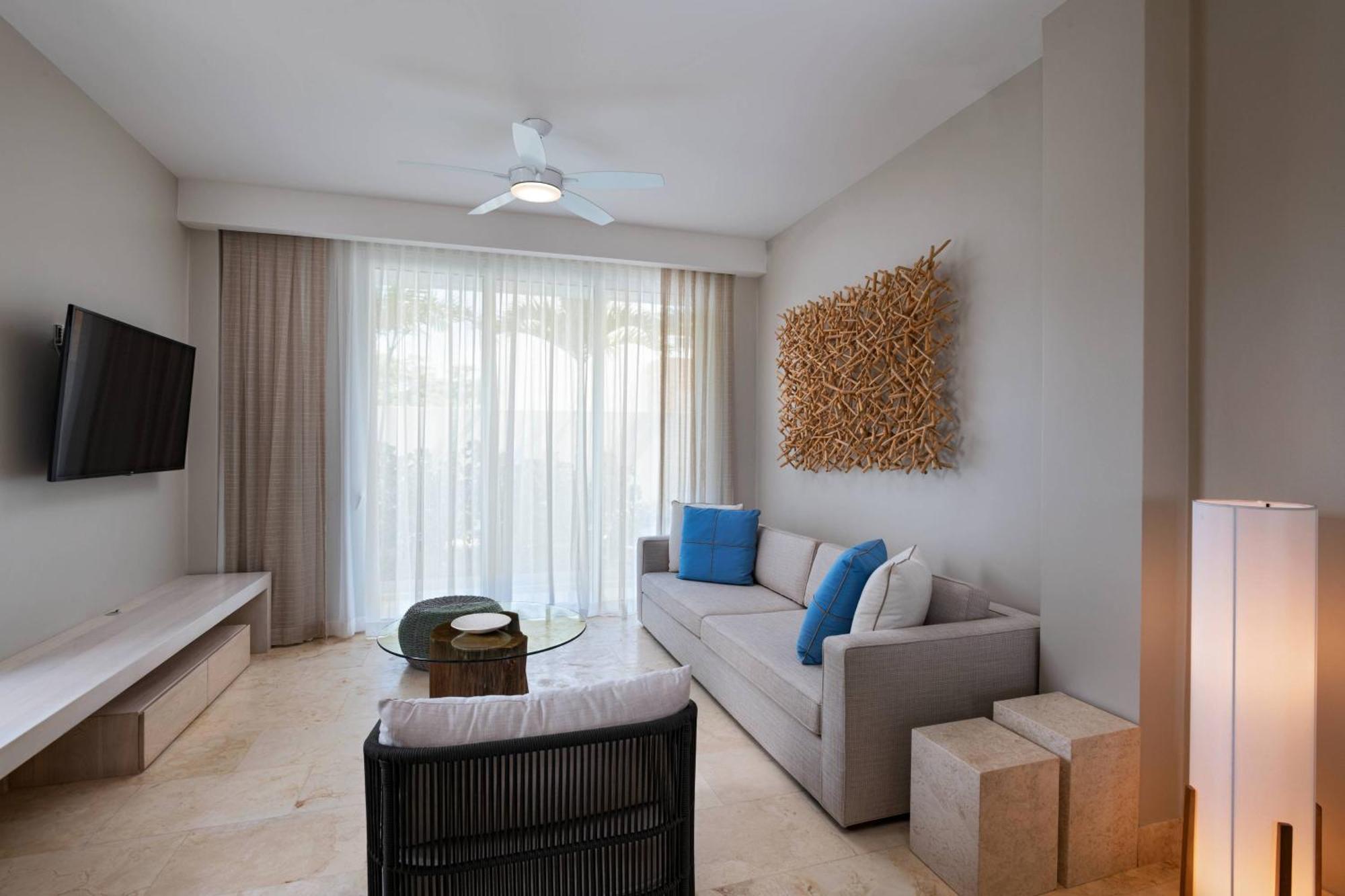 Oceanview Alaia Vista 2 Bedroom Suite, 2 Kings, Balcony