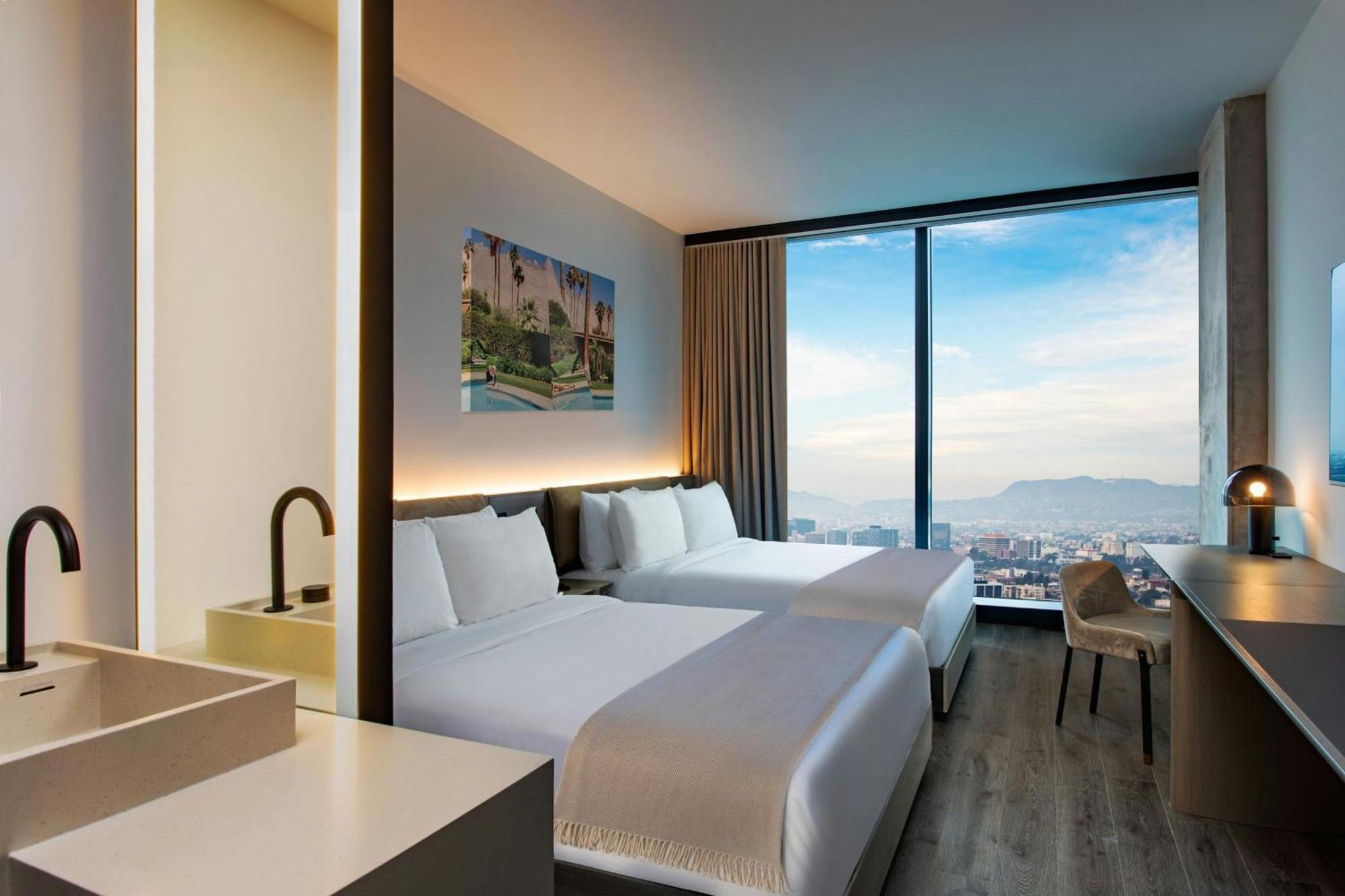 Queen Room with City View,1643243450:JPEG