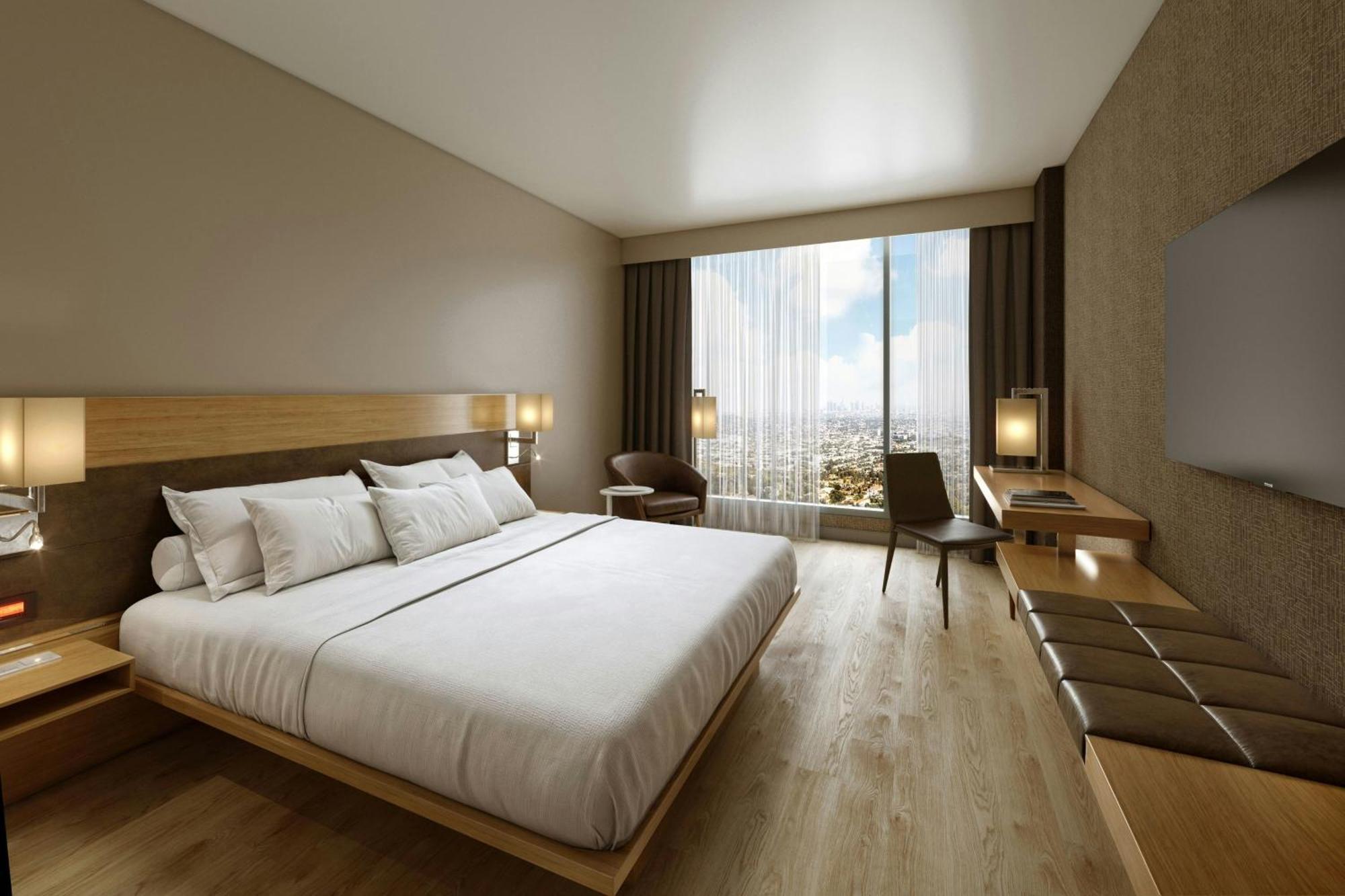 King Suite with City View