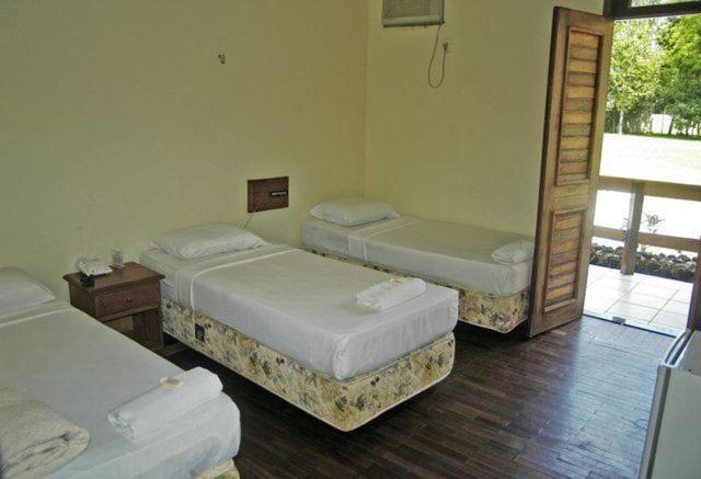 Quarto Triplo com Varanda