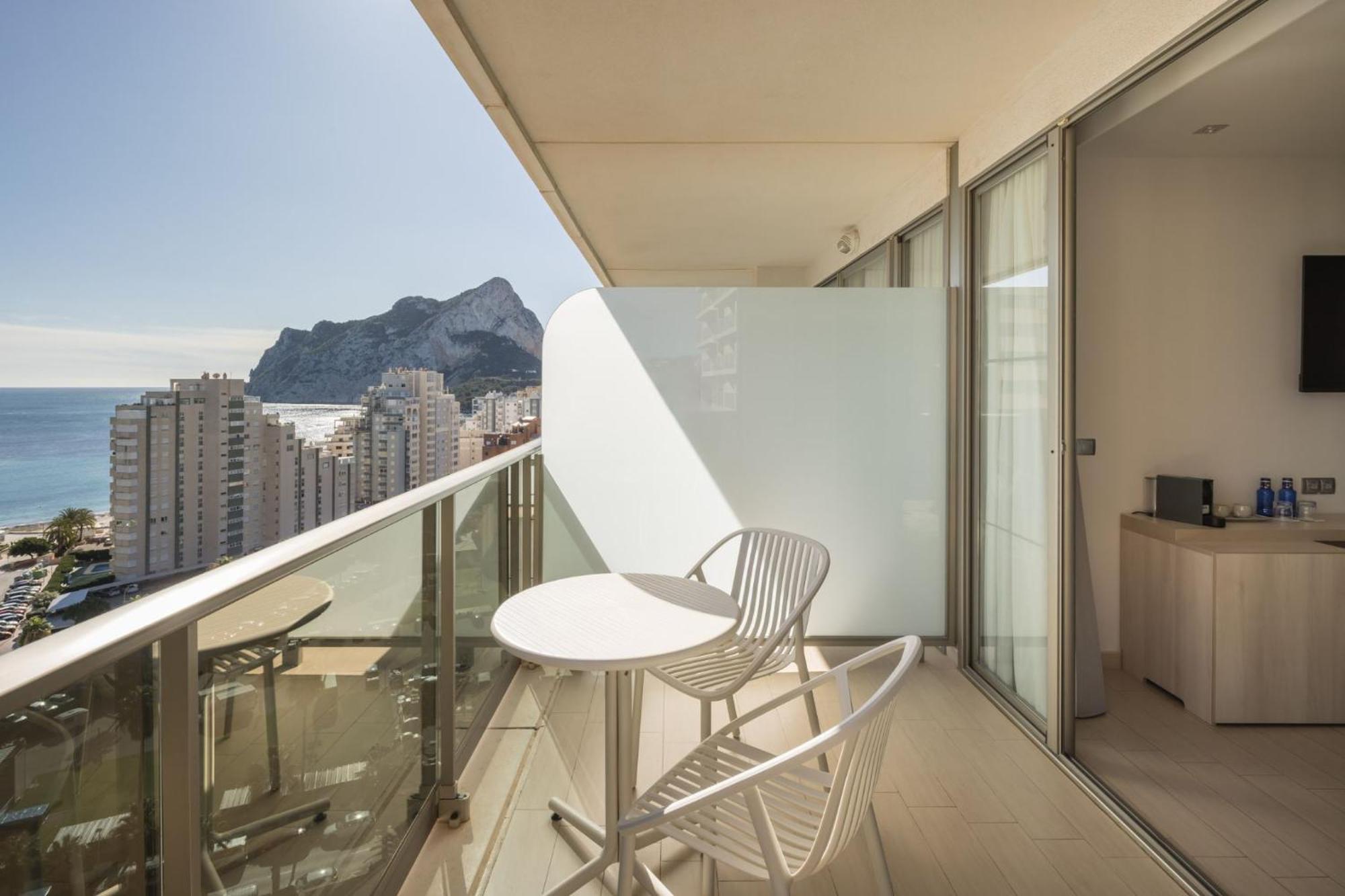 Superior Double or Twin Room with Sea View (1 Adult)