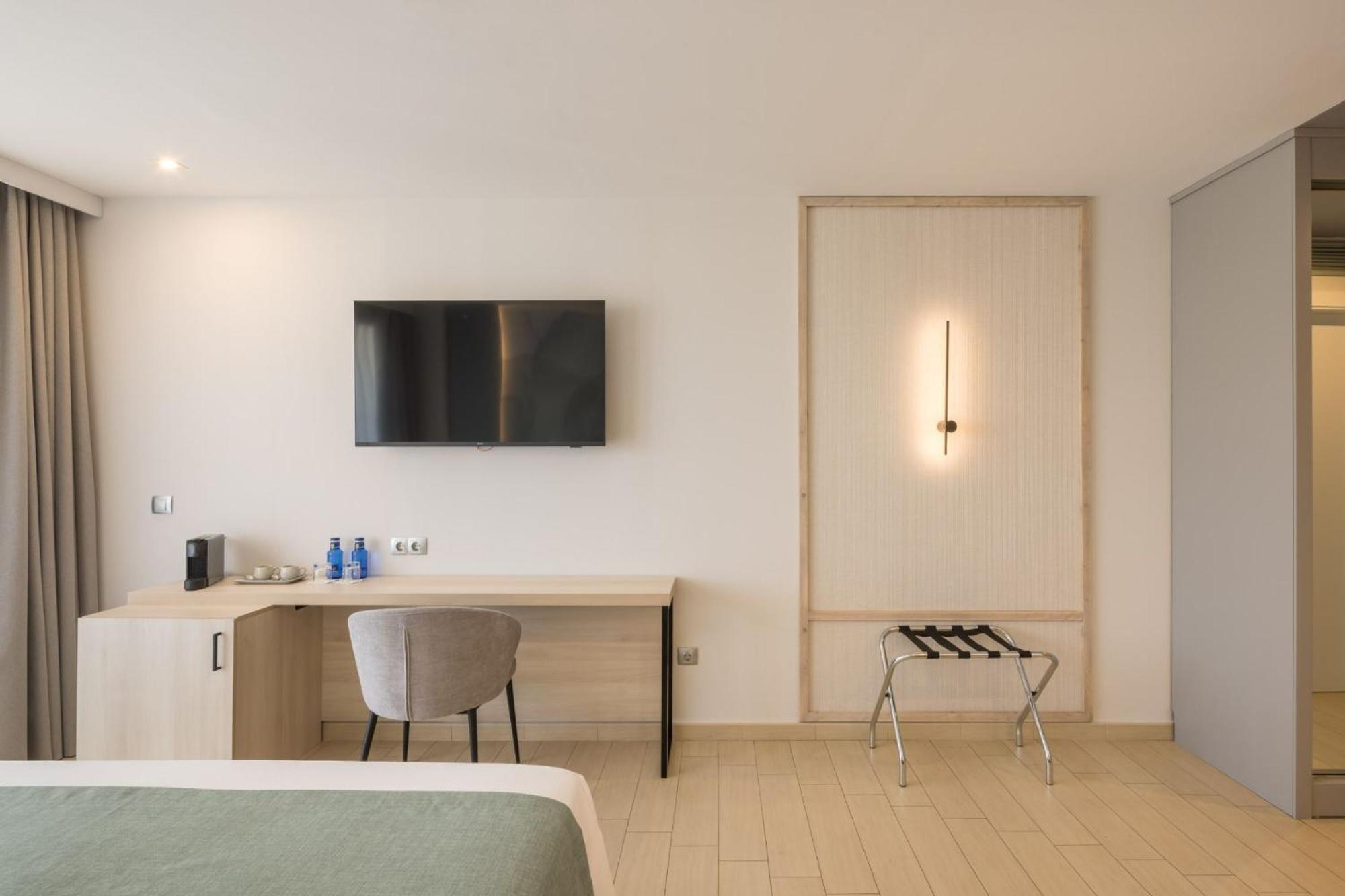 Superior Double Room (1 Adult)