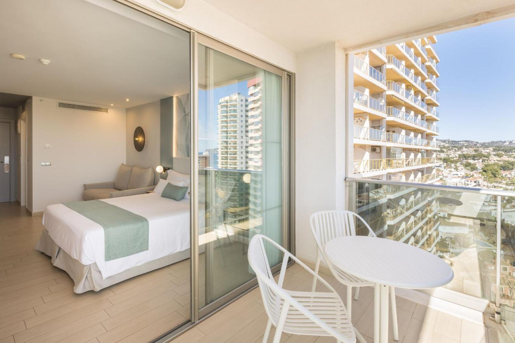 Superior Double or Twin Room Sea View