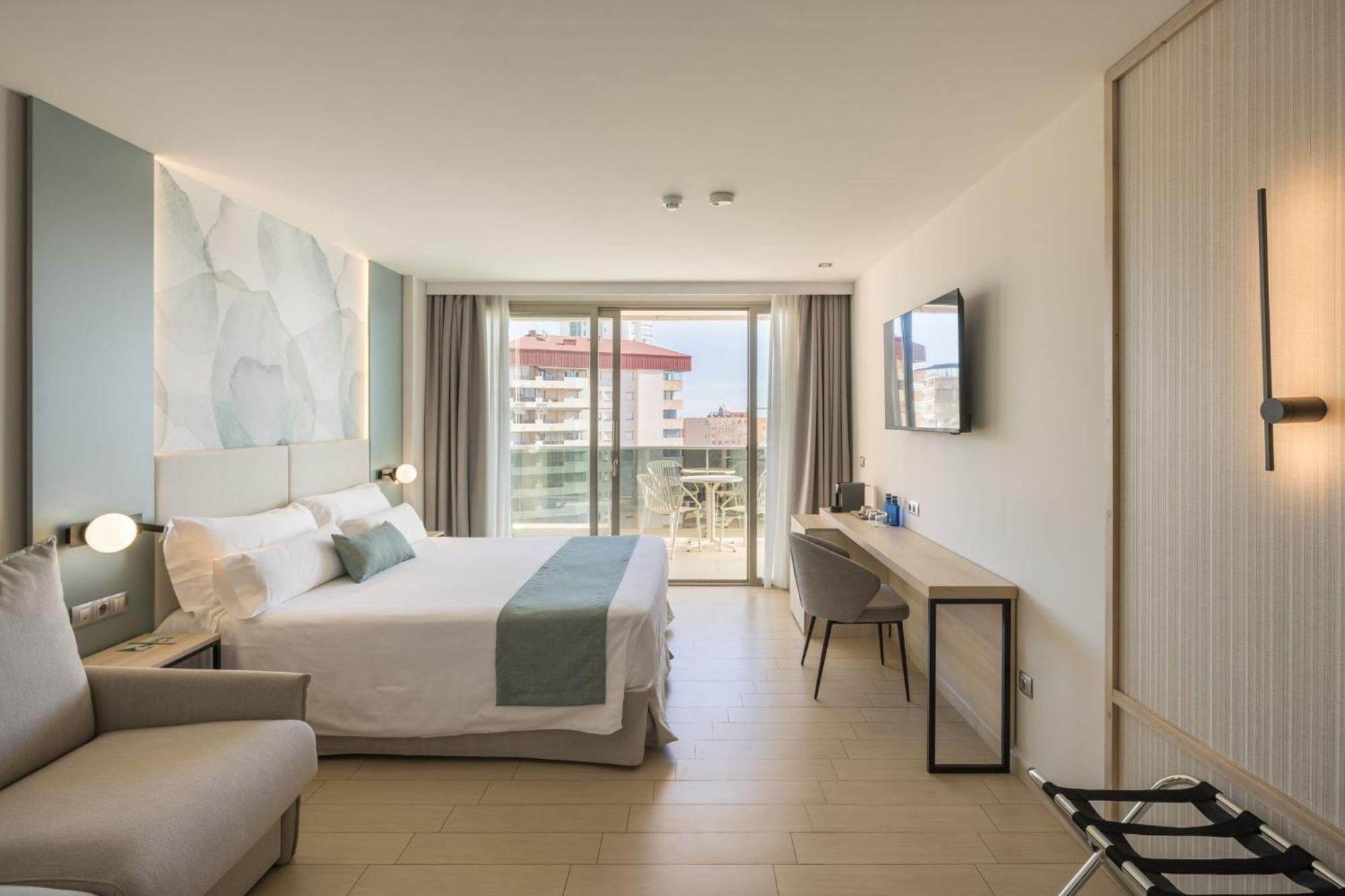 Superior Double or Twin Room Sea View