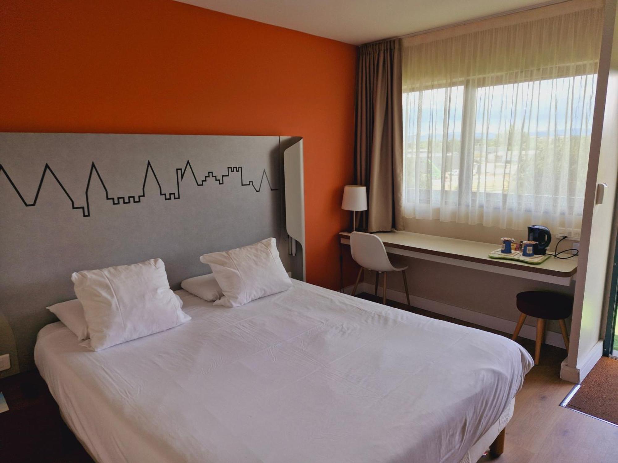 Double Room,1586847374:JPEG