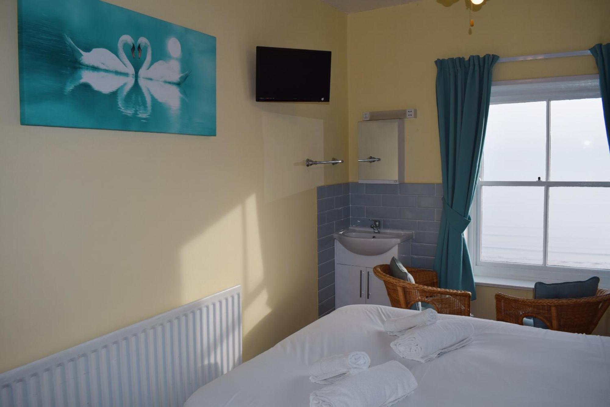 Double Room with Private External Bathroom