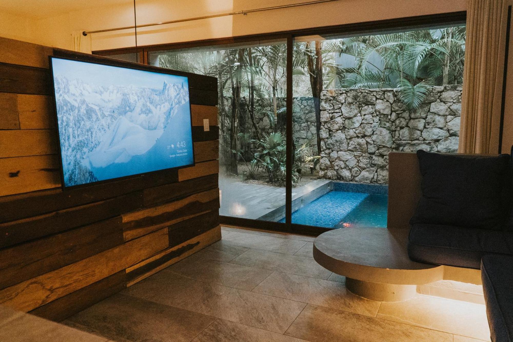 Junior Suite Private Pool