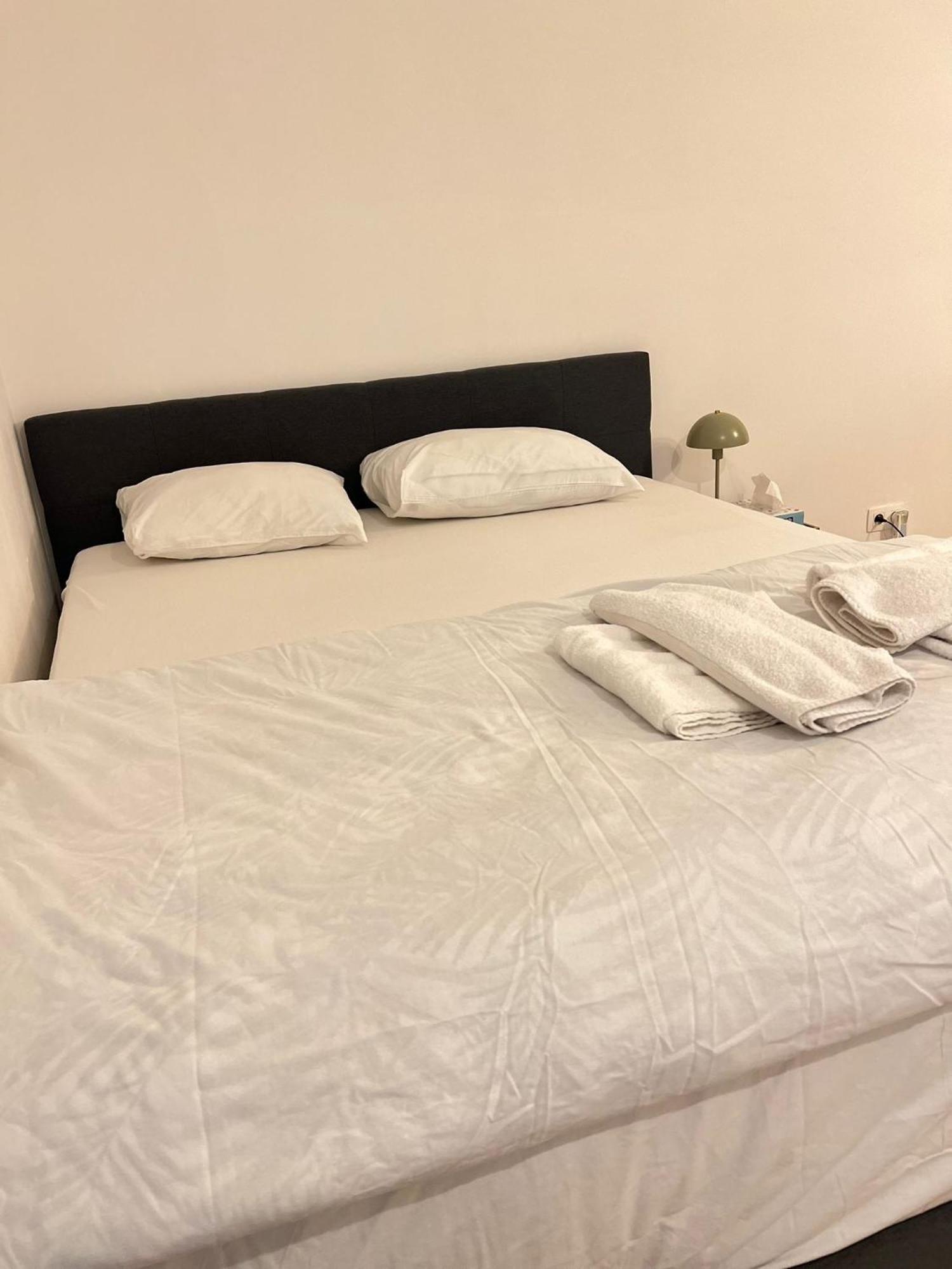 Double Room,1644102031:JPEG