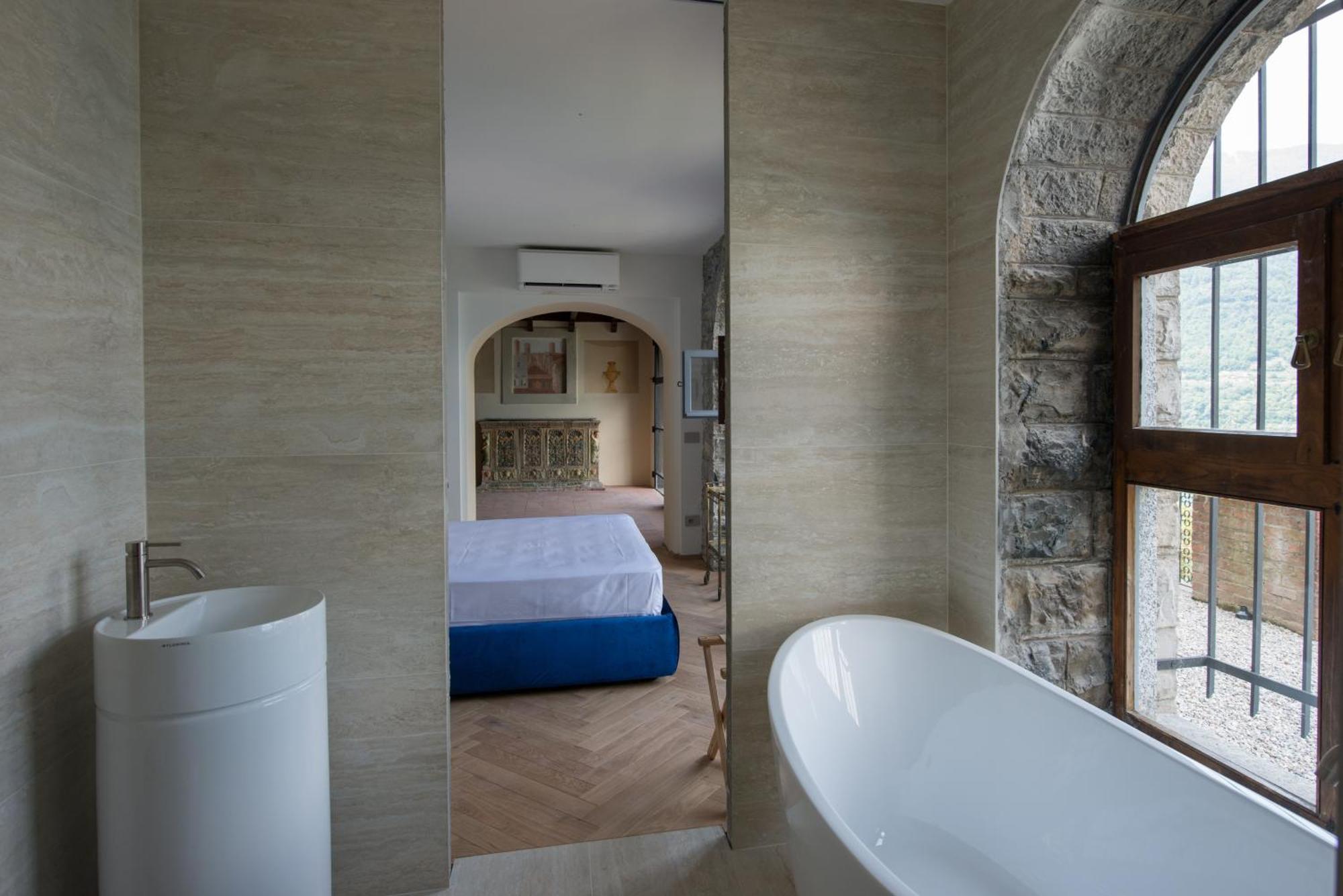 King Room with Lake View