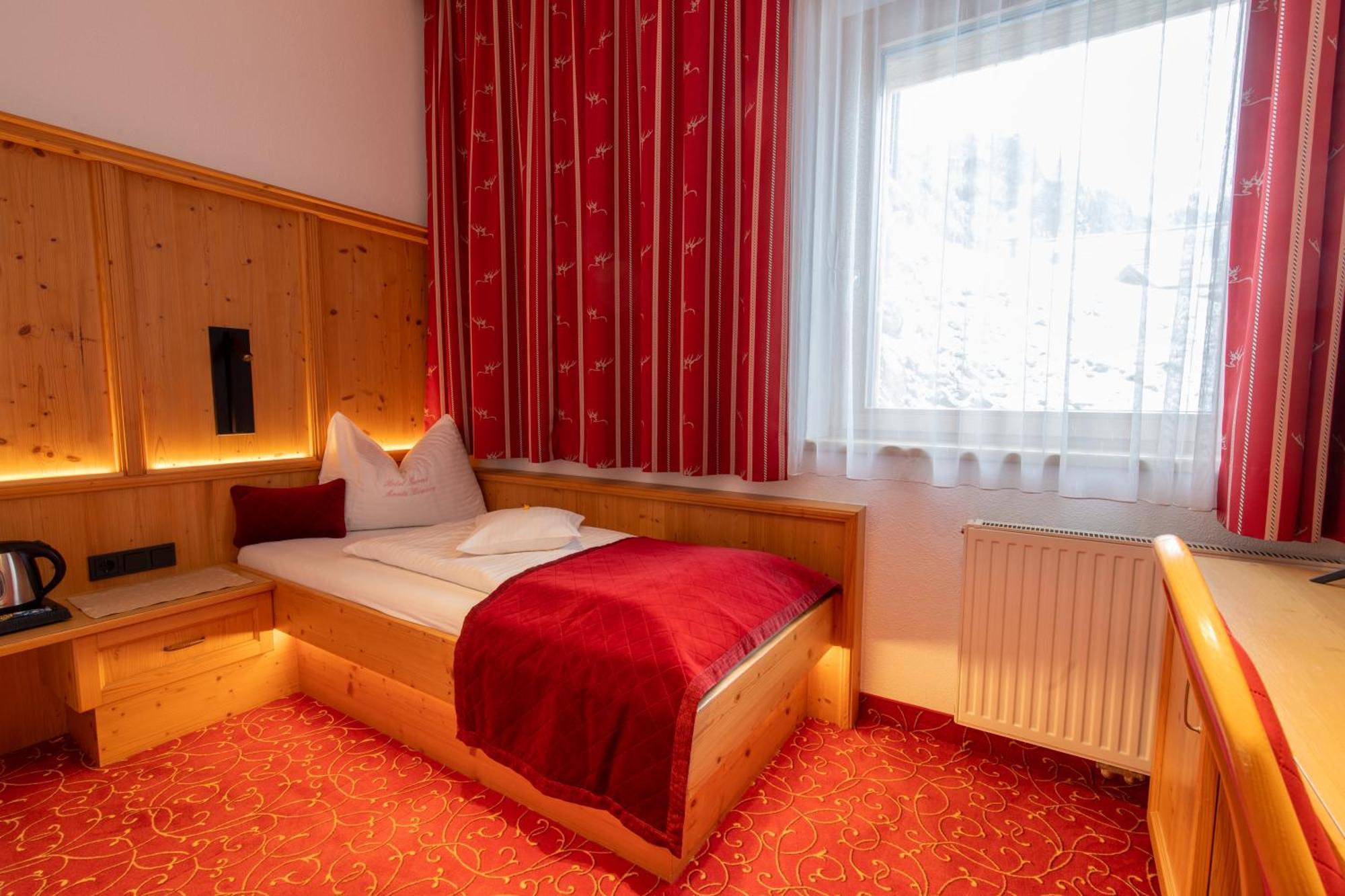 Small Single Room