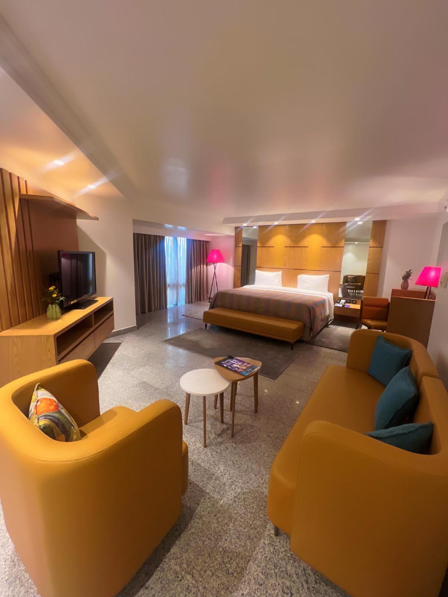 Double Room,1644442874:JPEG