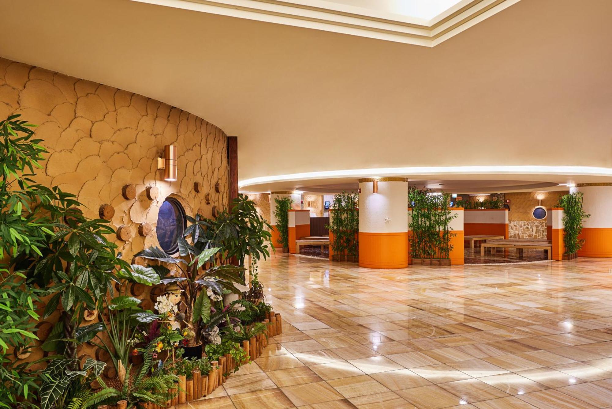 Hotel Deluxe 25PY - Free Access to Sauna & Jjimjil for 3 Once During Stay