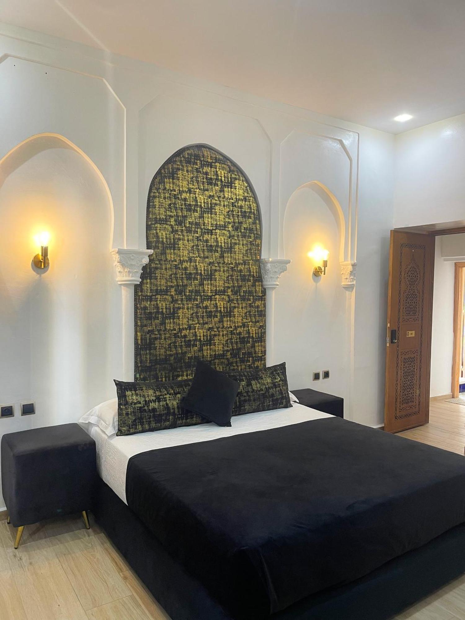 Deluxe Double Room,1644539166:JPEG
