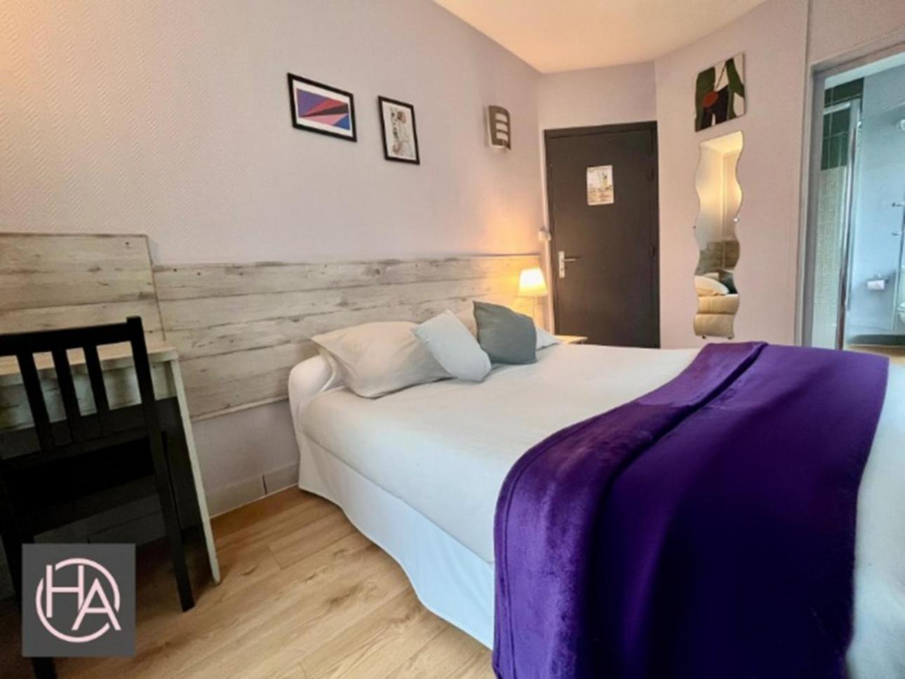 Double Room Private Bathroom