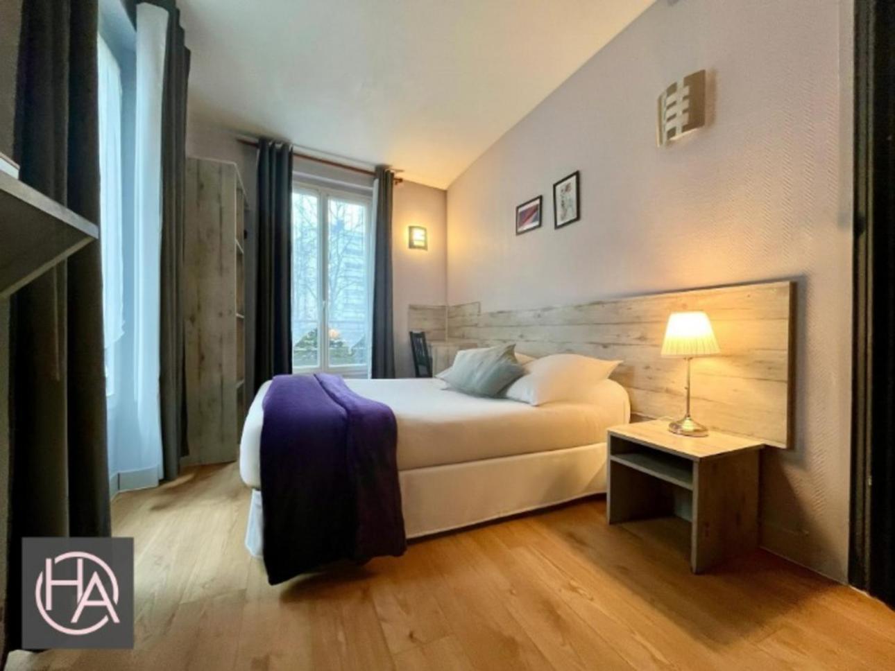 Double Room Private Bathroom