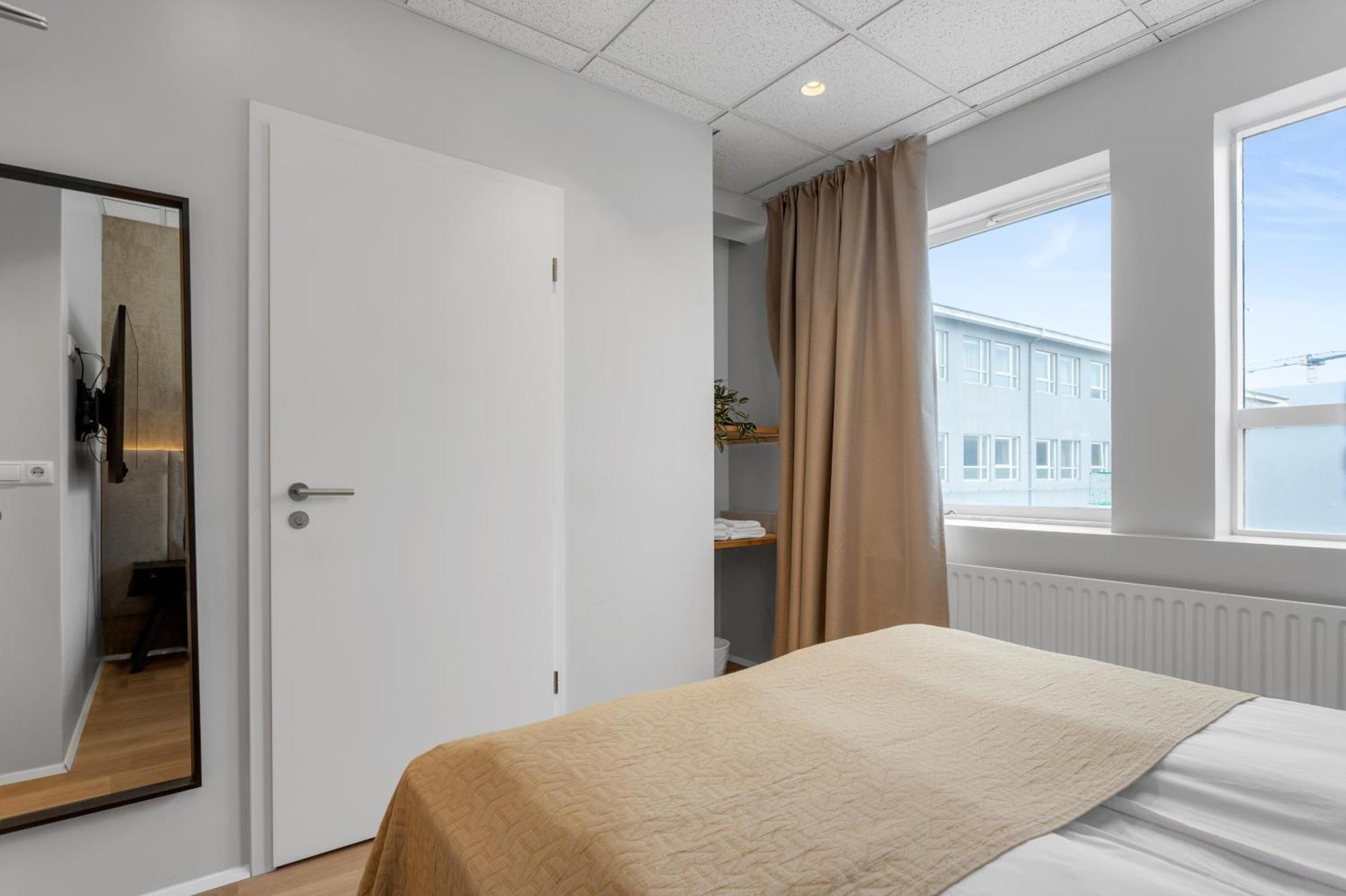 Budget Double Room,1645009971:JPEG
