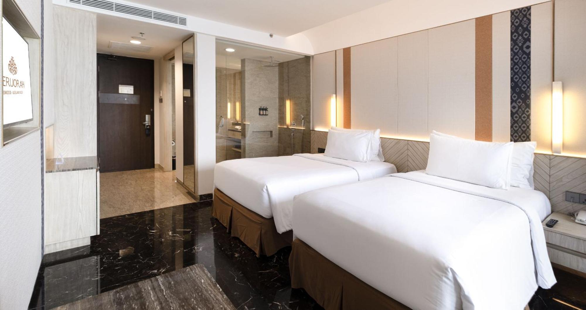 The Signature Sea View Twin Bed
