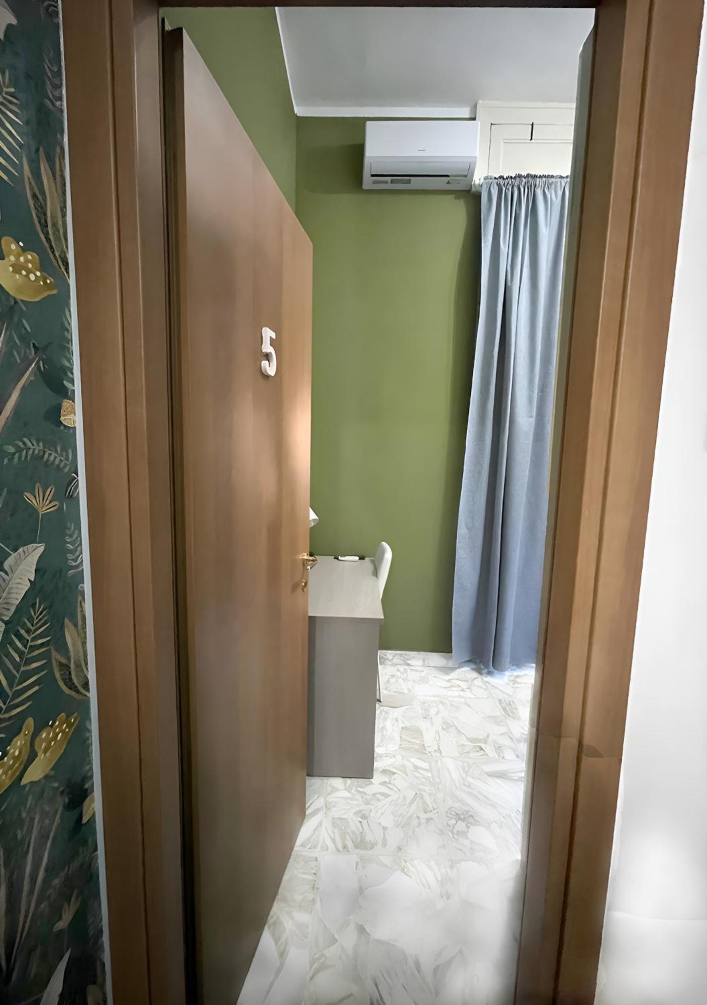 Twin Room with Shared Bathroom