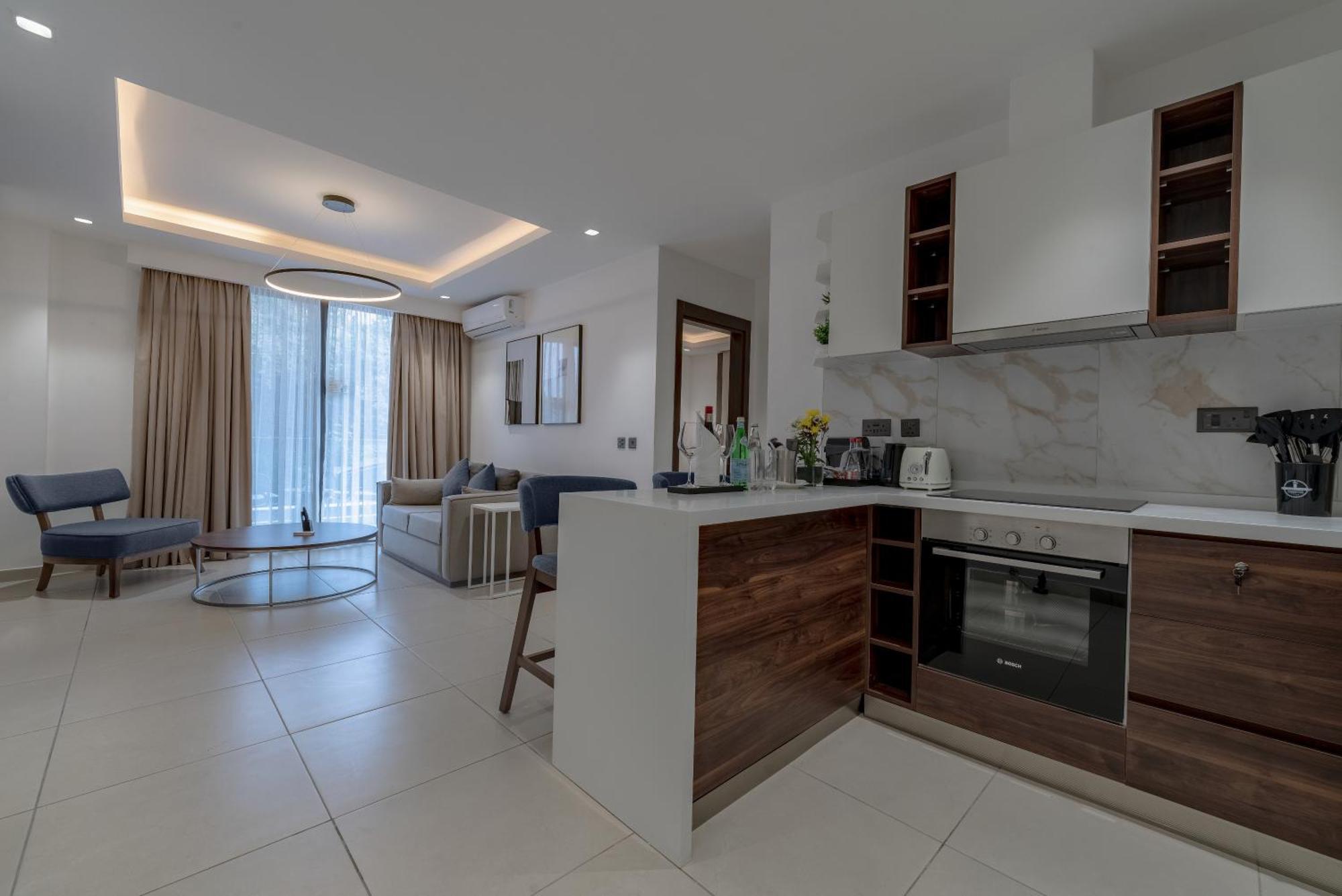 Queen Suite