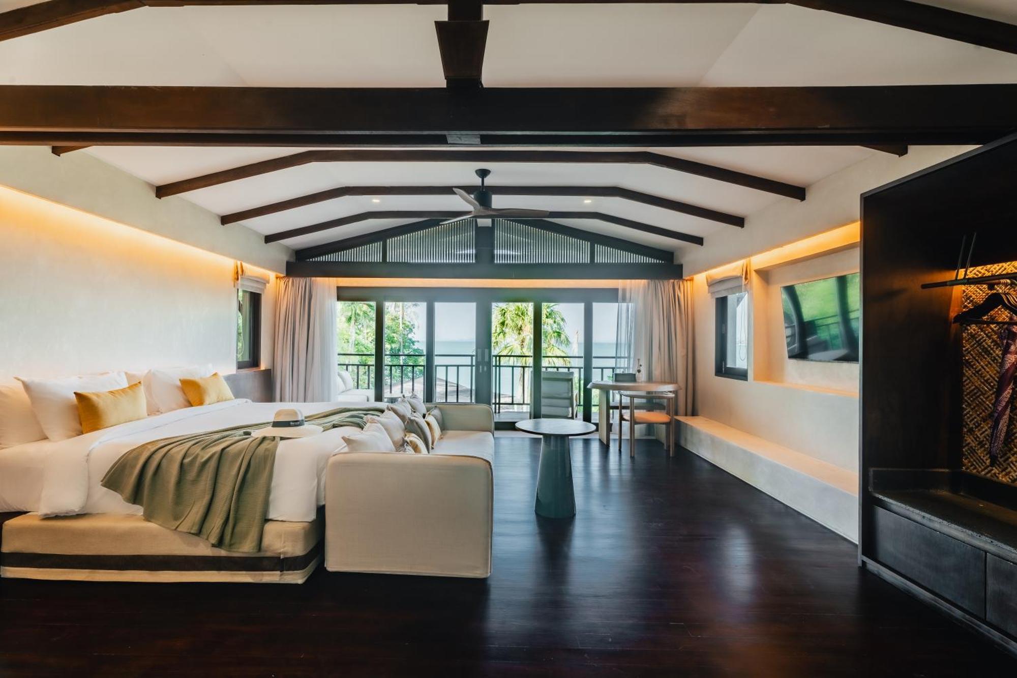 LUX 3-Bedroom Grand Sea View Pool Villa Unlimited 24-Hour Water Shuttle Service
