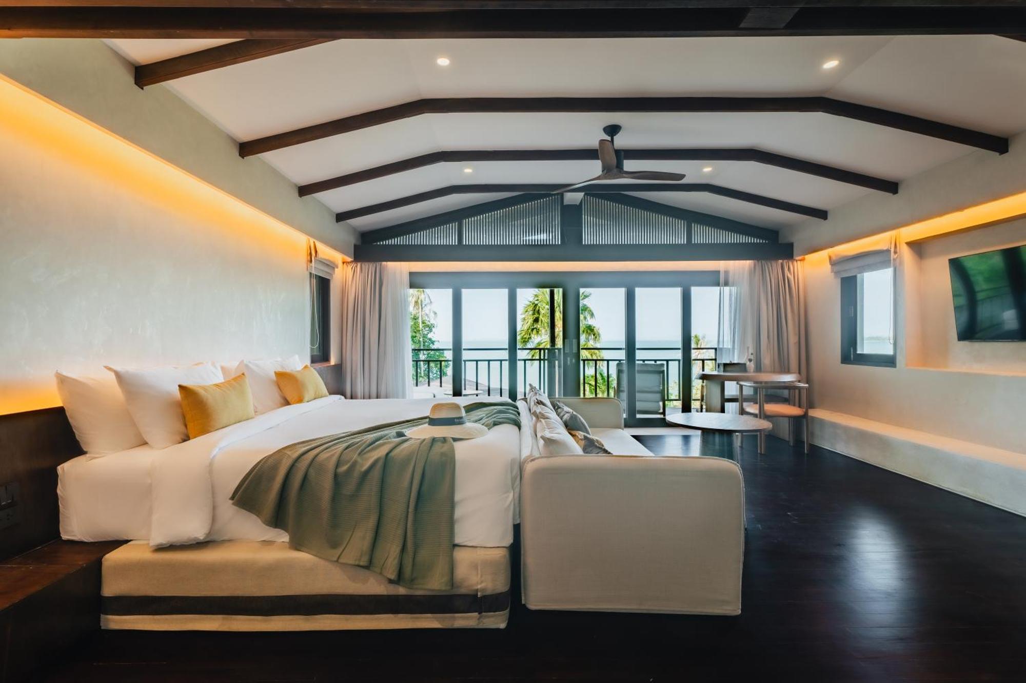 LUX 3-Bedroom Grand Sea View Pool Villa Unlimited 24-Hour Water Shuttle Service