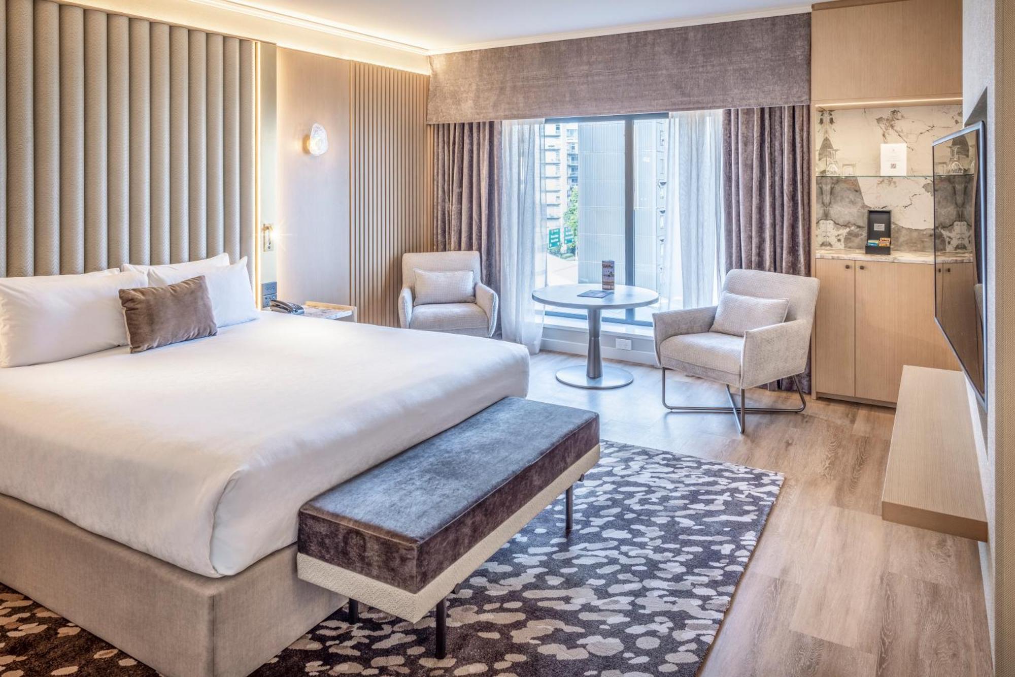 Club King Room with Club Access