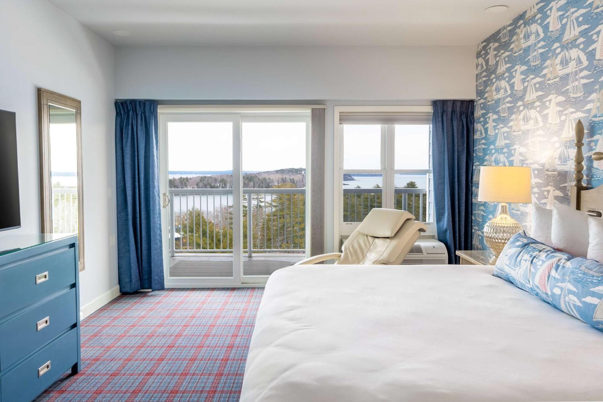Eden | King Condo | Premium Ocean View | Top