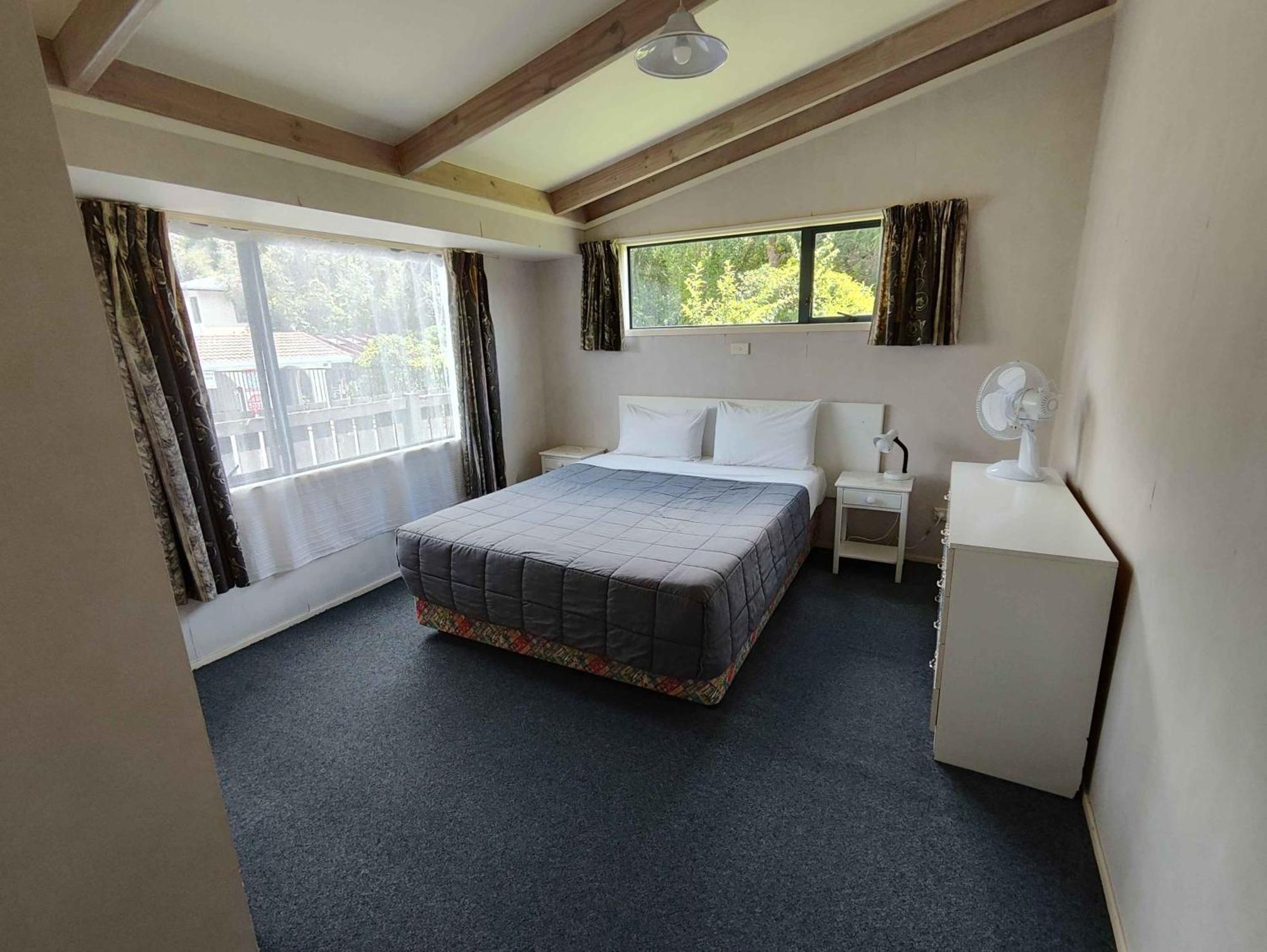 Basic Triple Room with Shared Bathroom