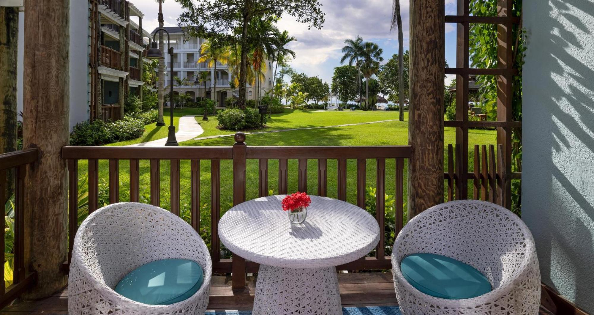 Suite Junior 2 Chambres avec Service Concierge - Côté Plage Tropicale