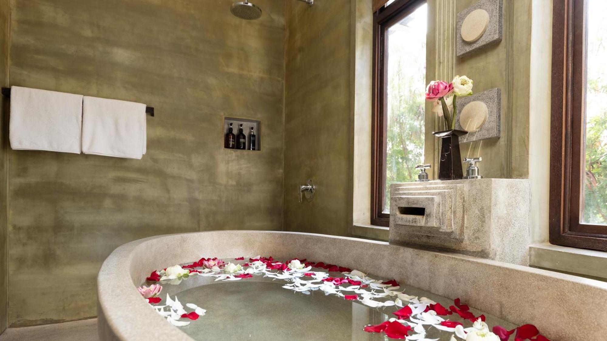 Deluxe Double Room with Bath