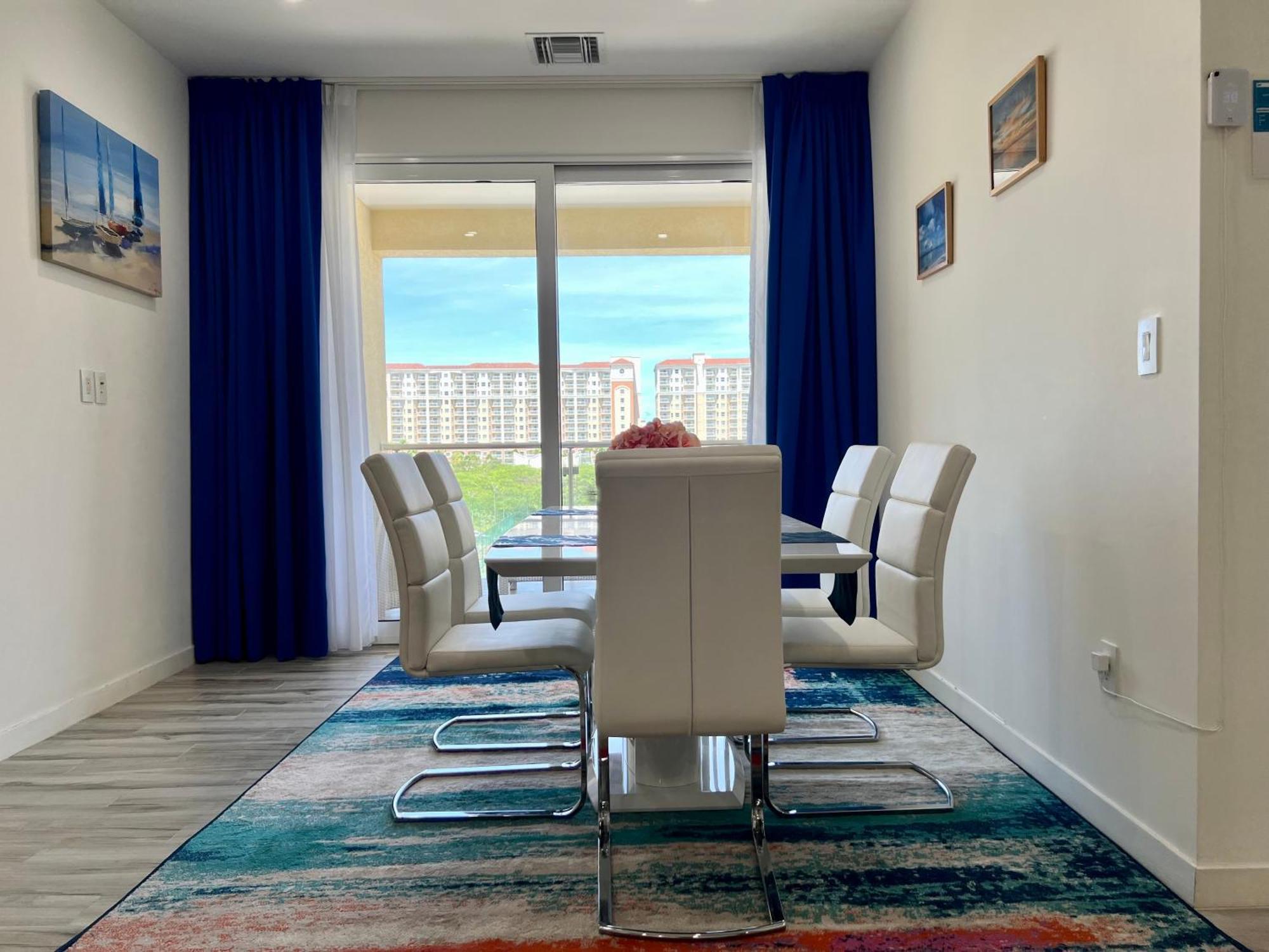 Three-Bedroom Apartment,1645757944:JPEG