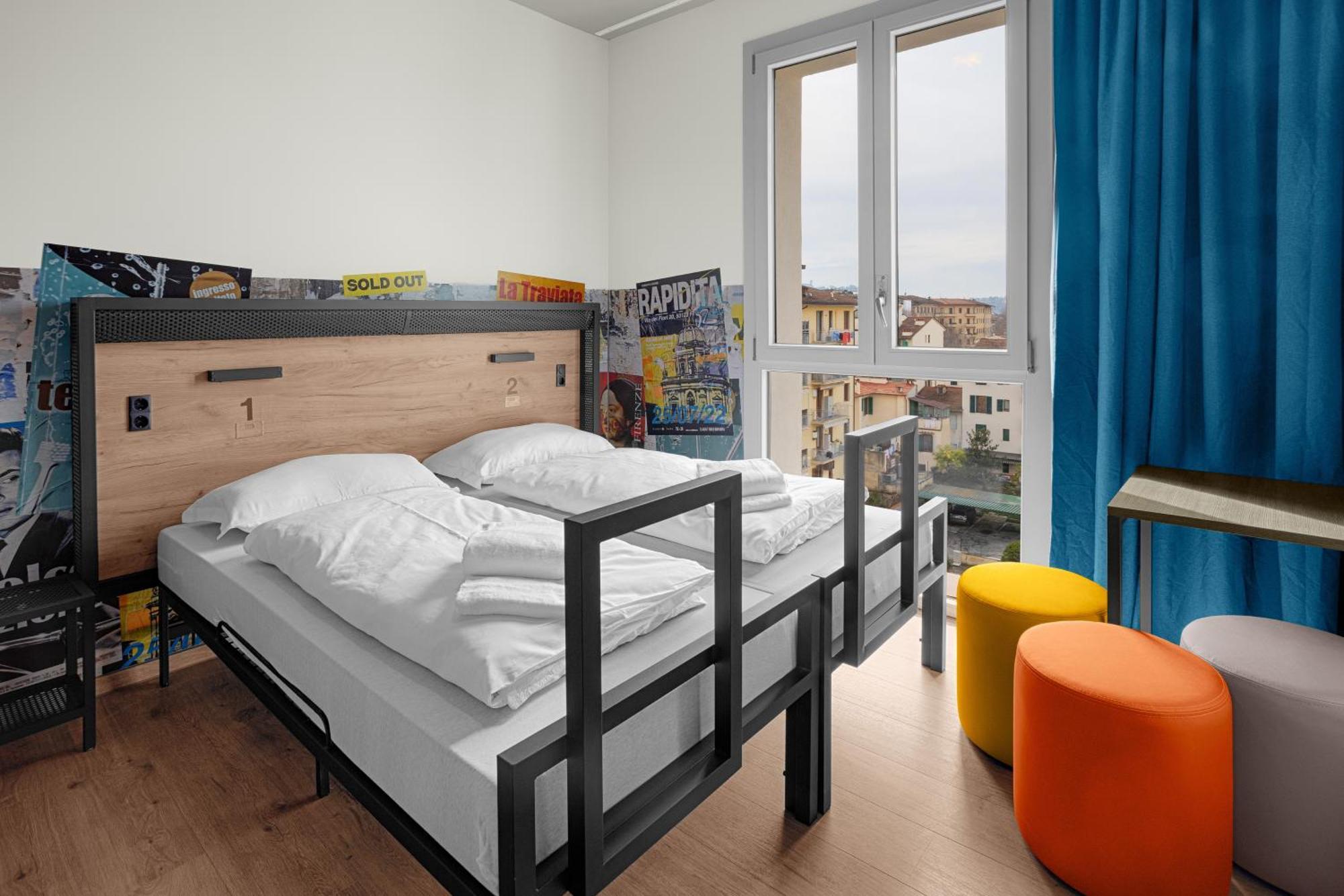 Twin Room,1669998416:JPEG