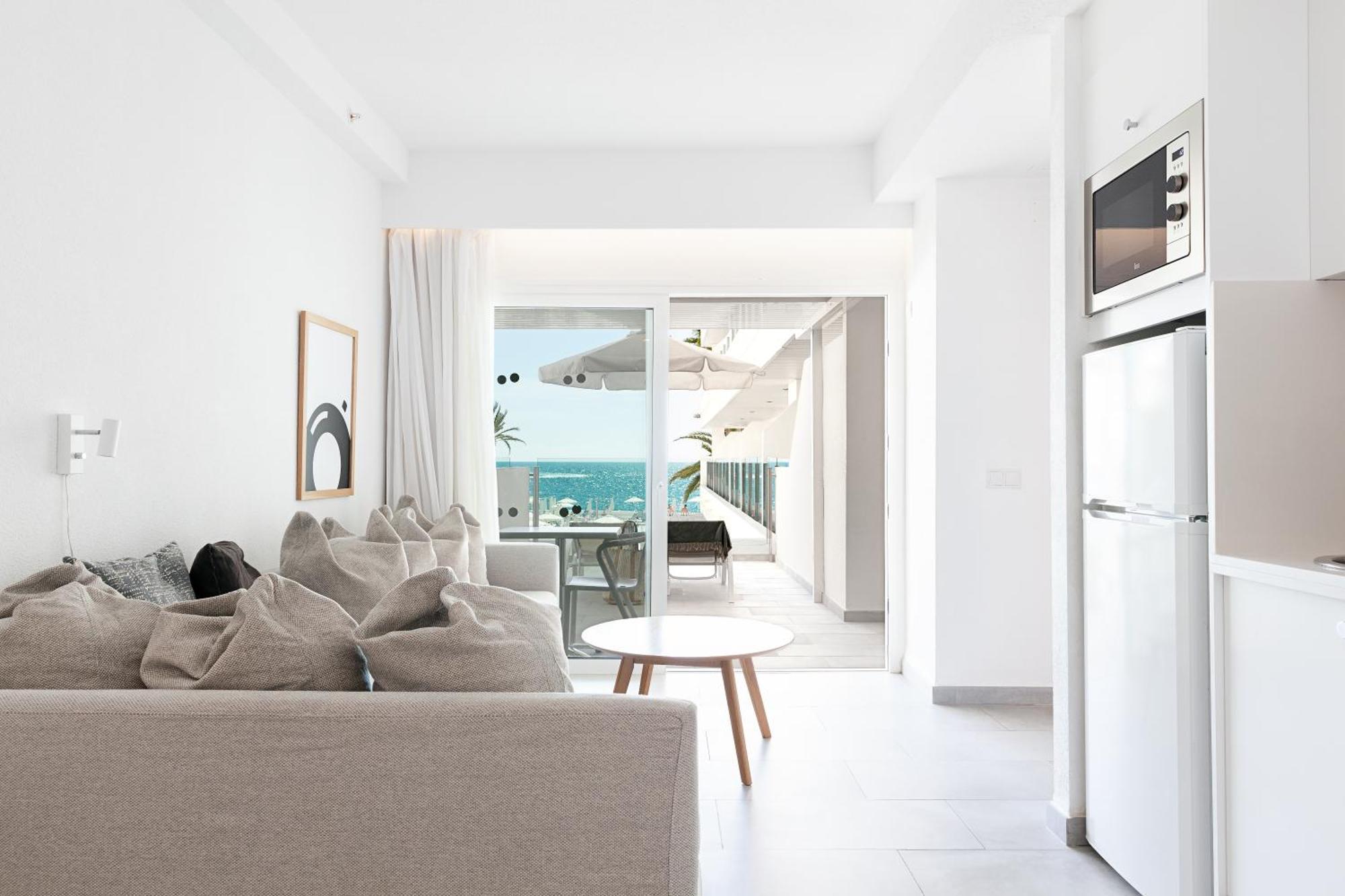 One-Bedroom Family Apartment