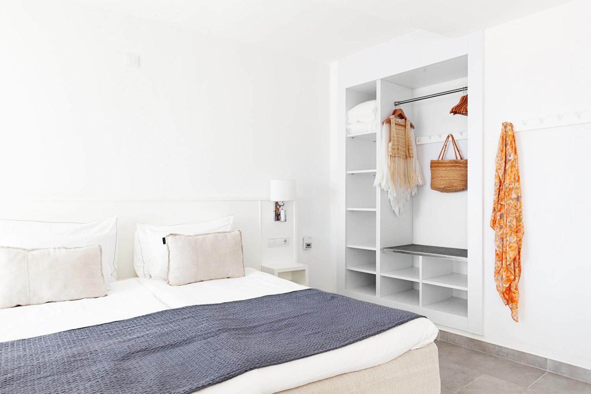 One-Bedroom Family Apartment