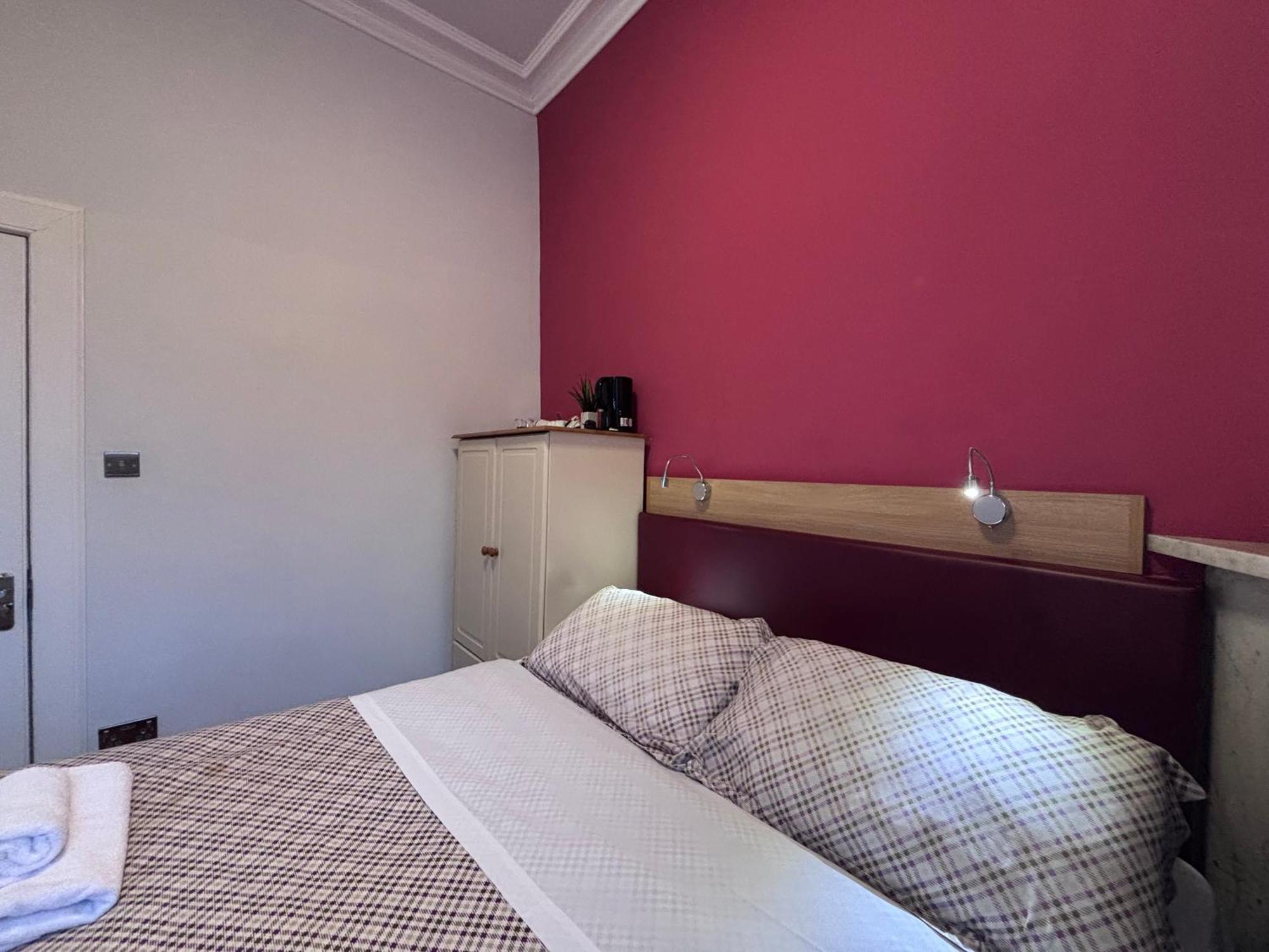 Double Room,1646333481:JPEG