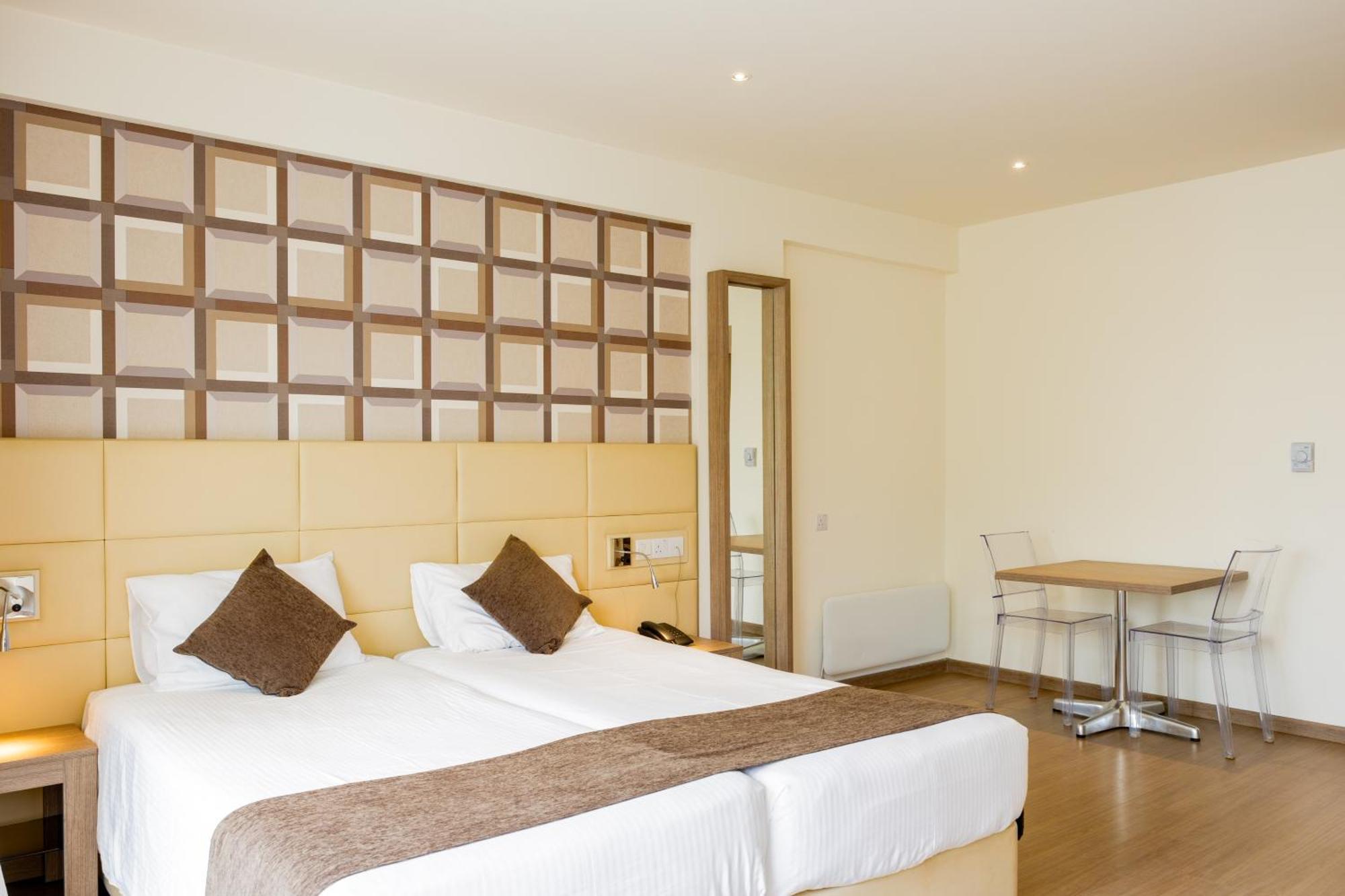 Double or Twin Room Balcony