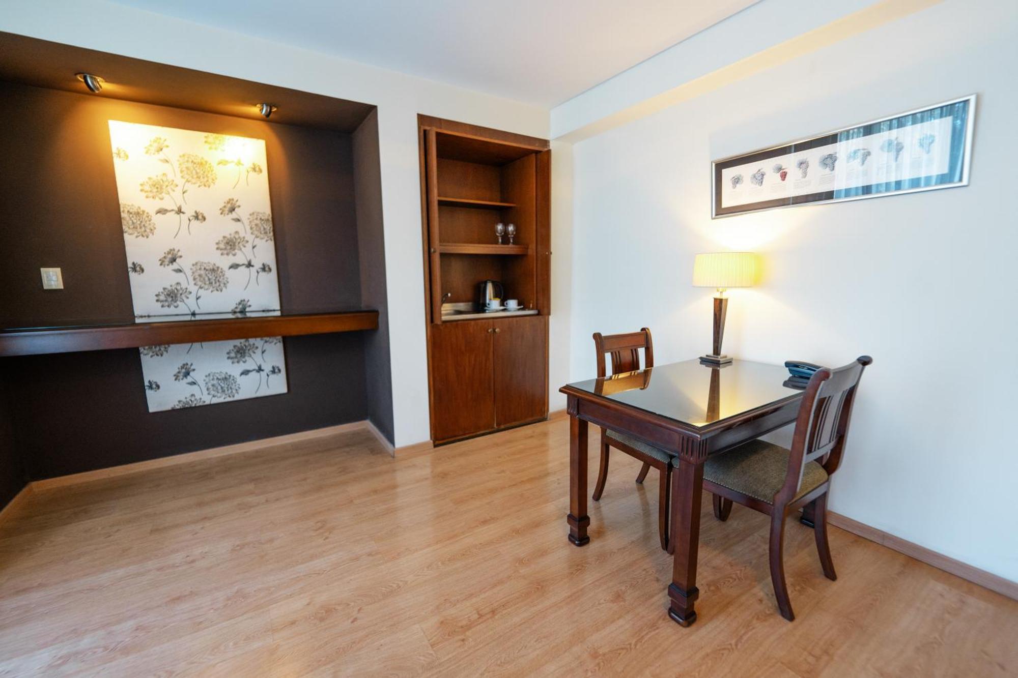 Premier Suite