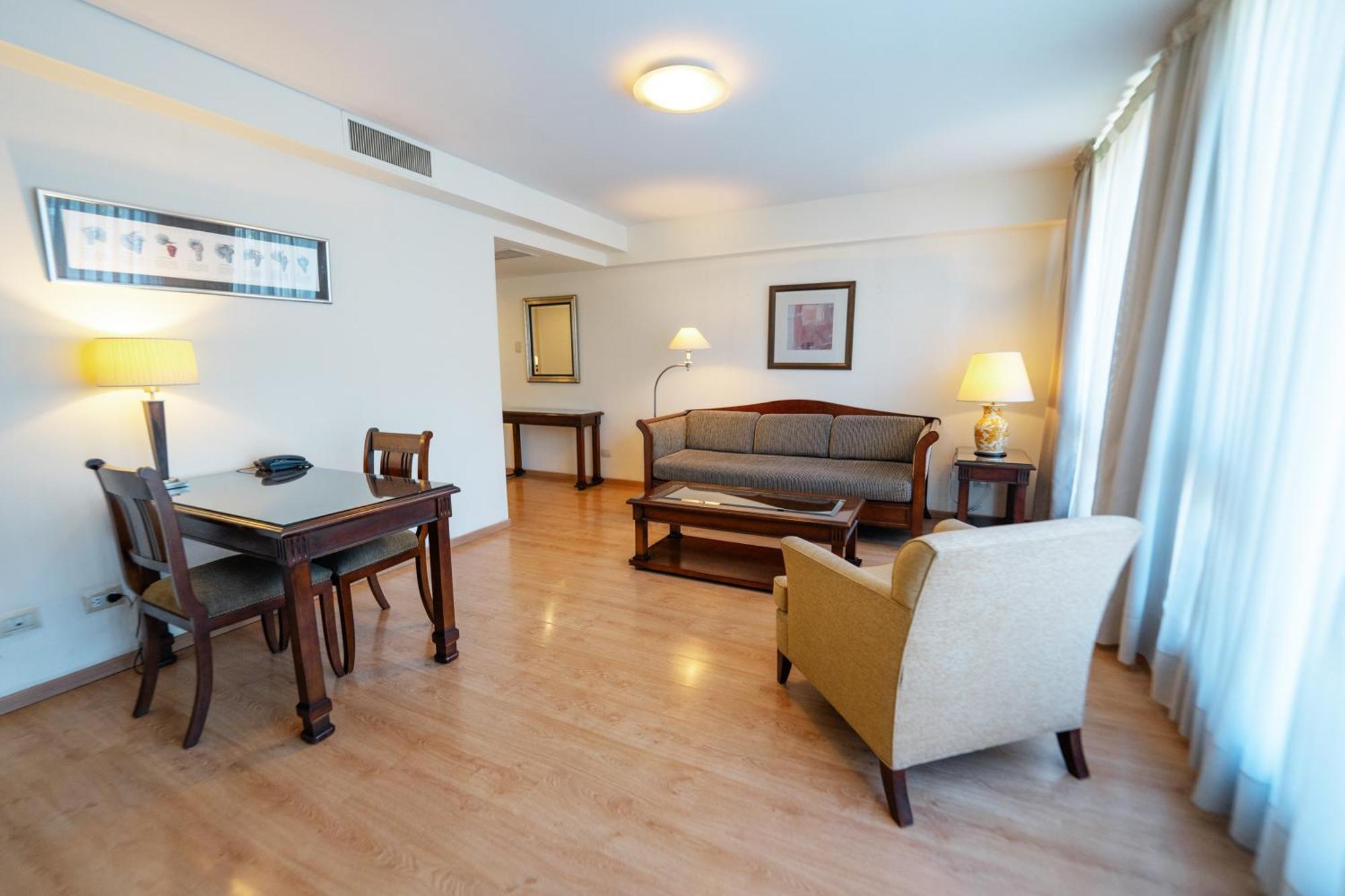 Premier Suite